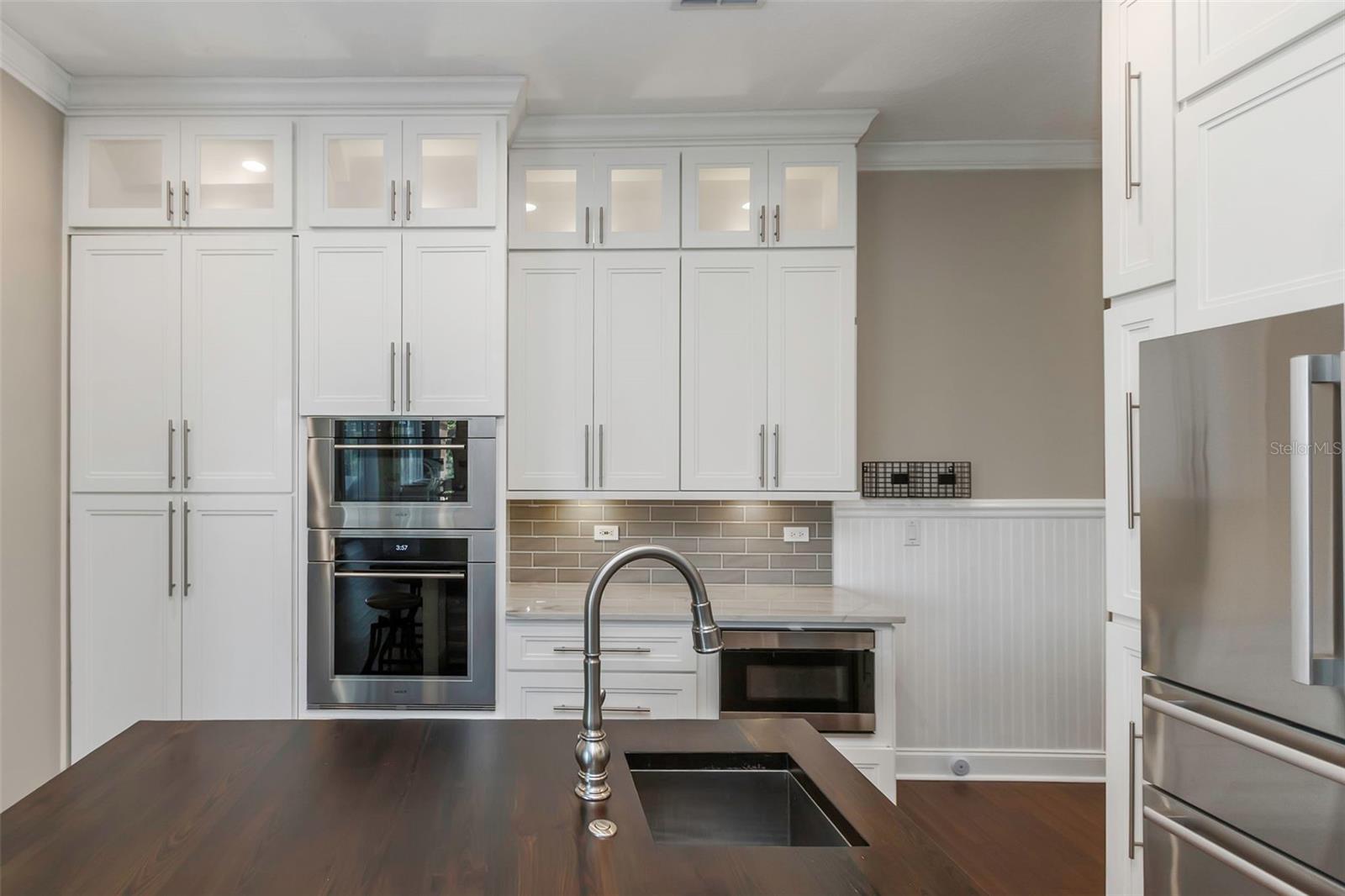 Listing photo id 24 for 1402 Wyndham Lakes Drive