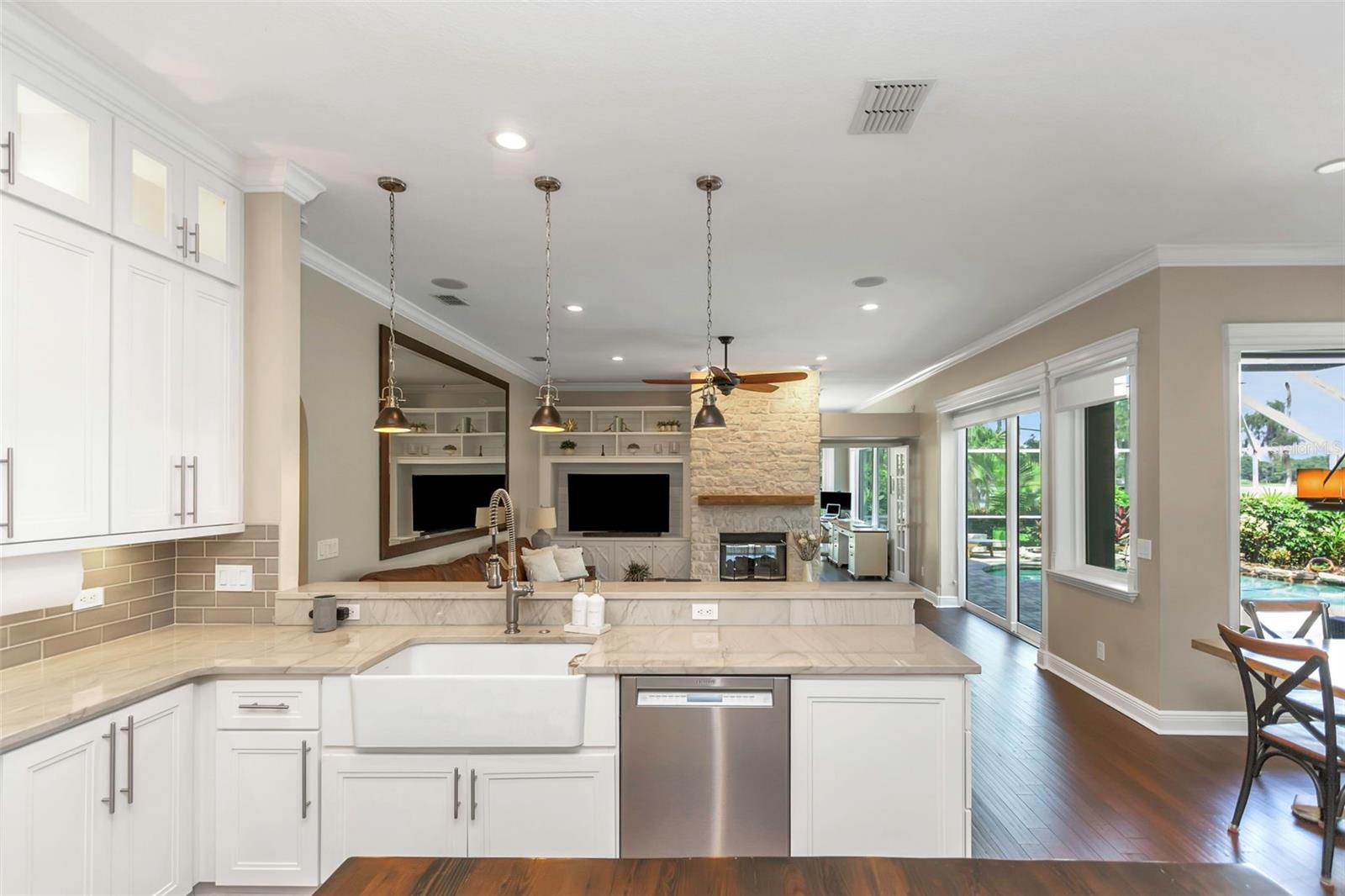 Listing photo id 27 for 1402 Wyndham Lakes Drive