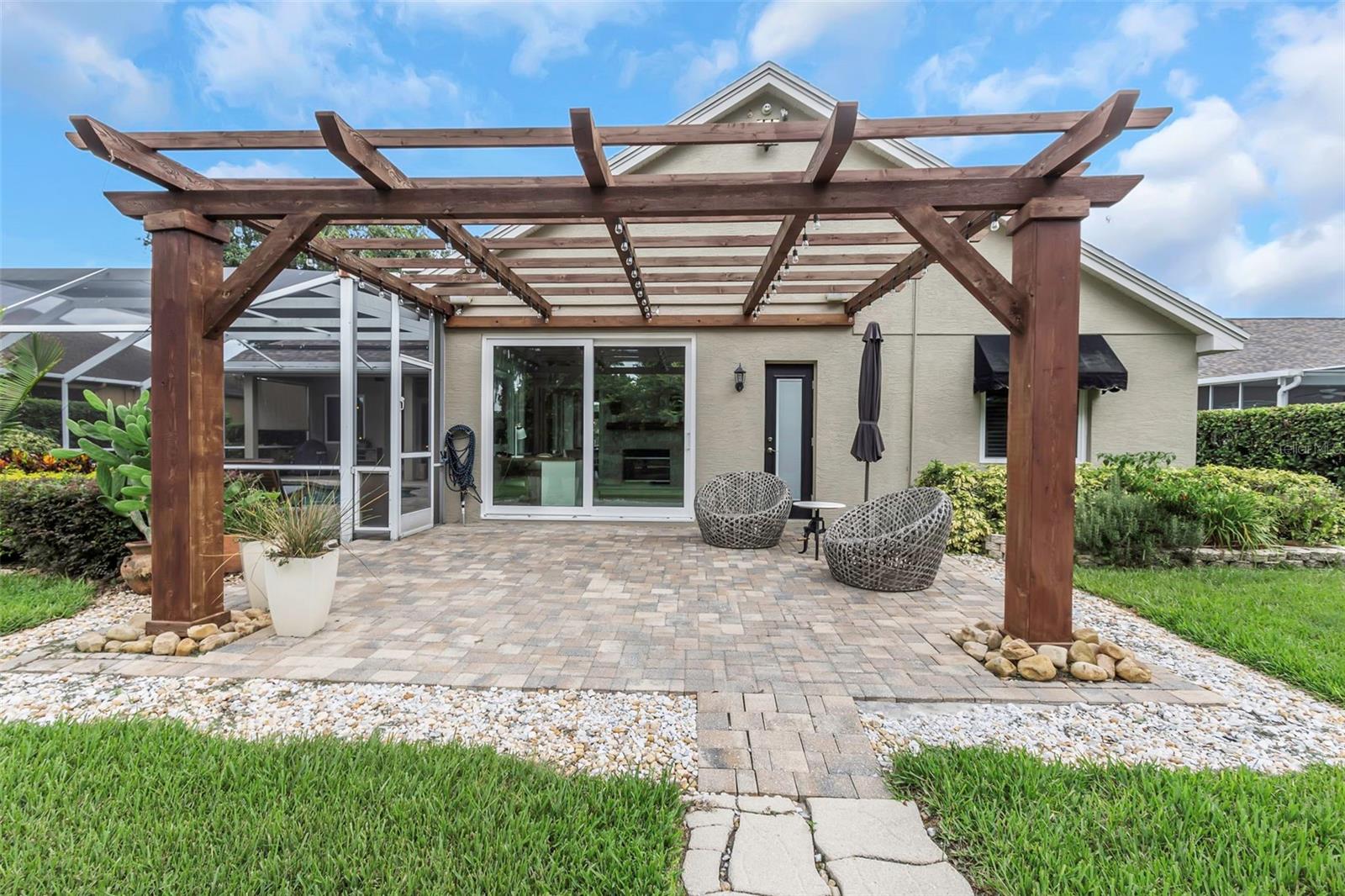 Listing photo id 28 for 1402 Wyndham Lakes Drive