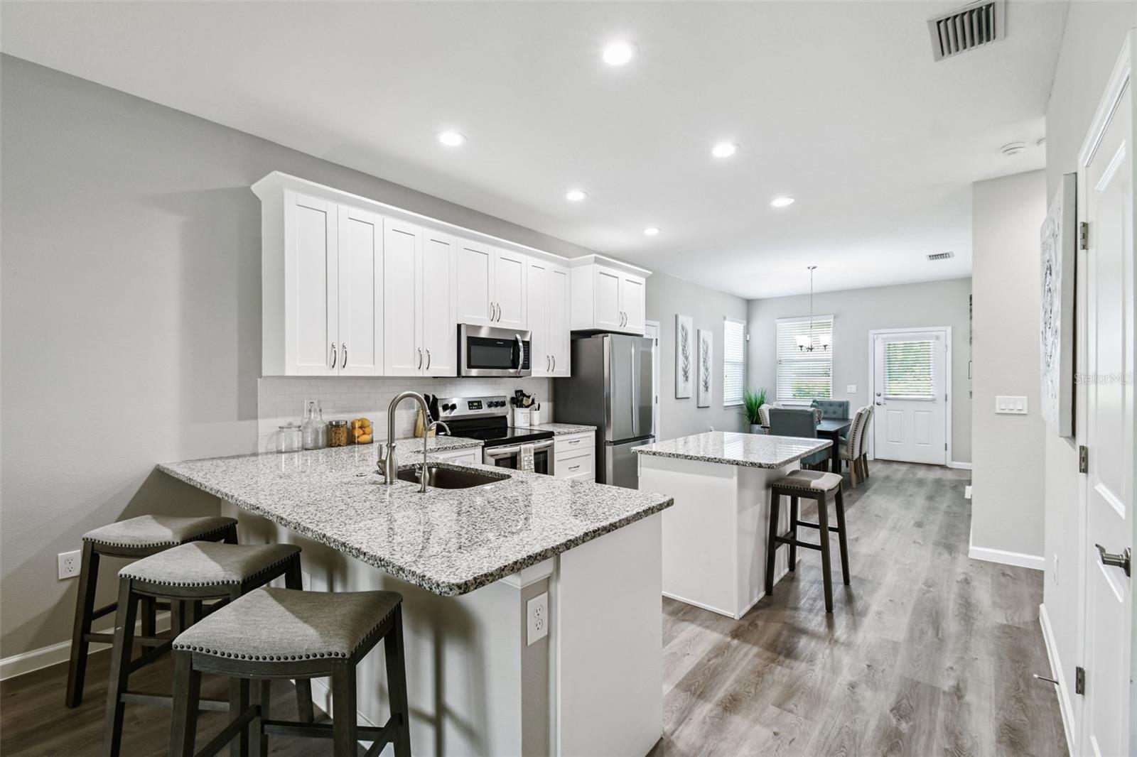 Image 6 of 31 For 130 22nd Street Nw