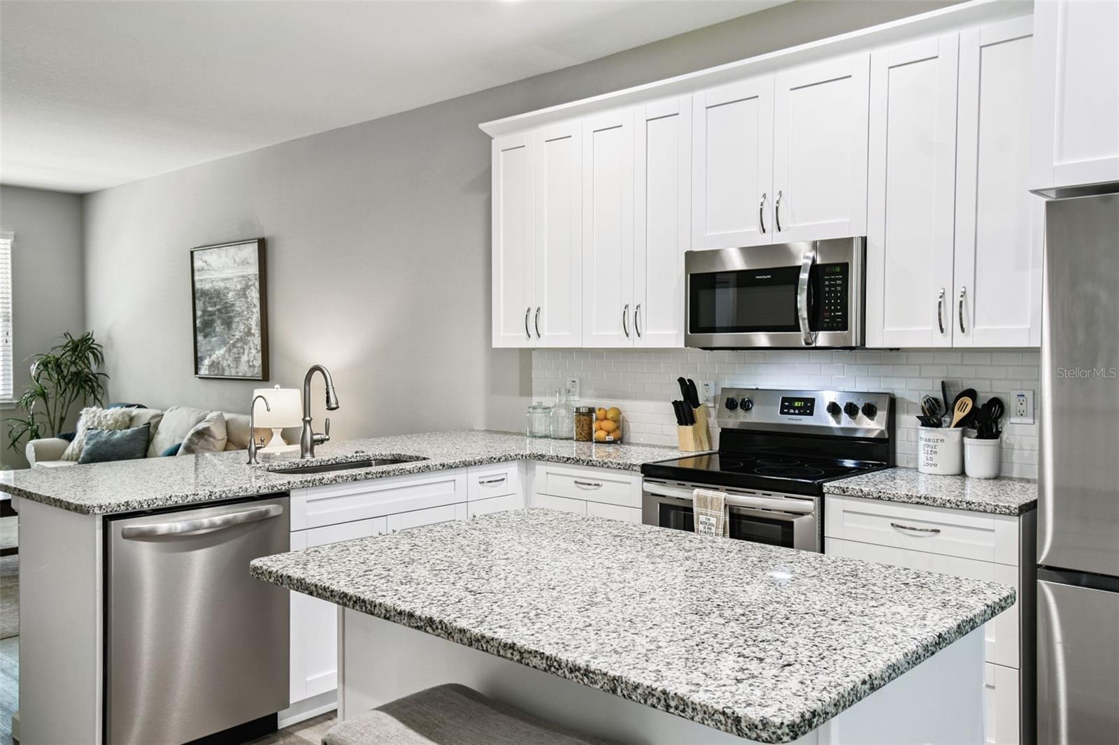 Image 8 of 31 For 130 22nd Street Nw
