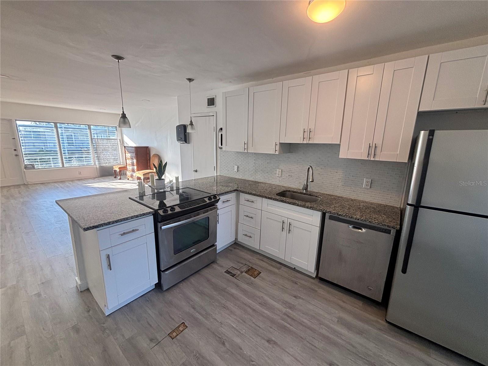 Image 9 of 18 For 4061 55th Way N 1042