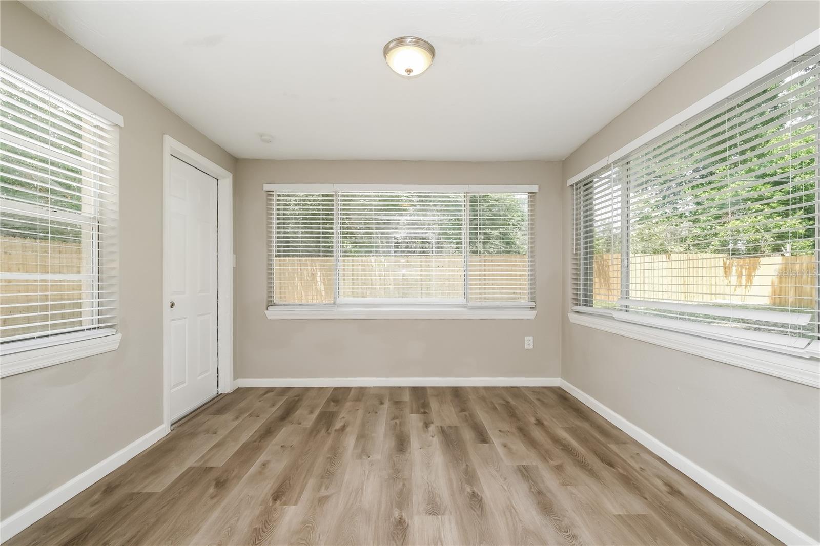 Image 6 of 16 For 7323 Cypress Grove Road 87