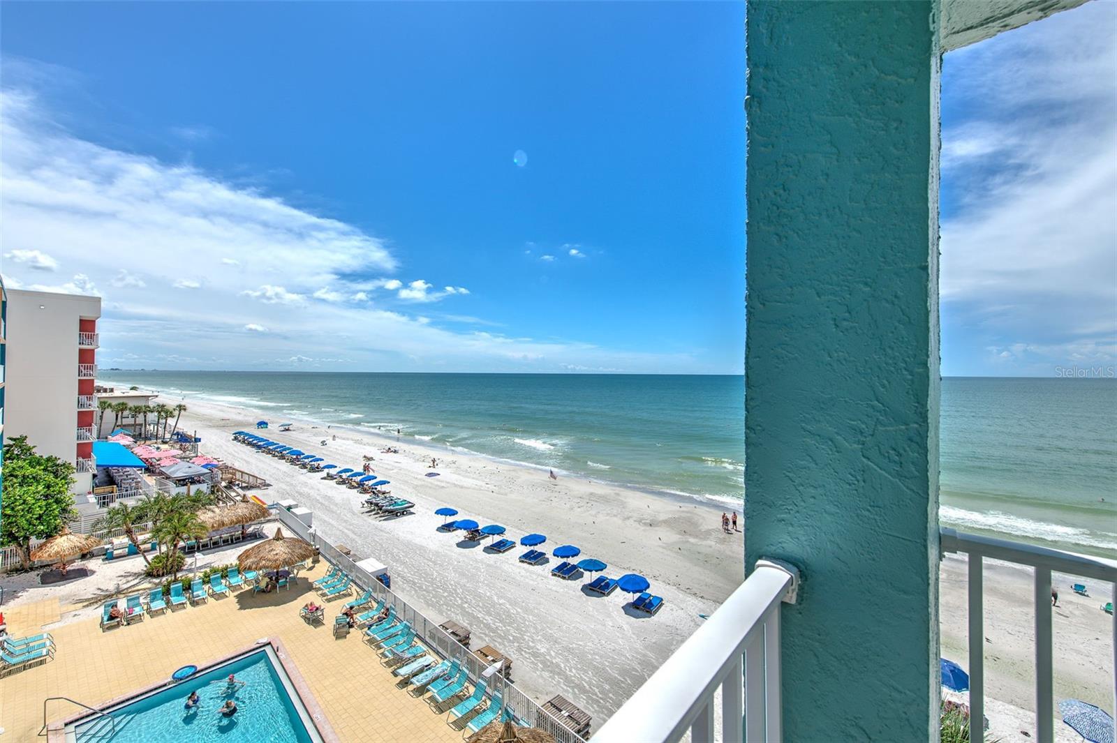 Image 33 of 35 For 17200 Gulf Boulevard 401