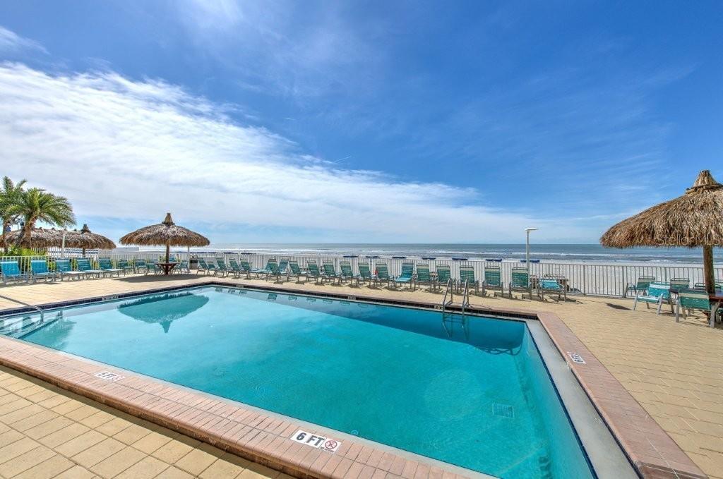 Image 69 of 70 For 17200 Gulf Boulevard 401