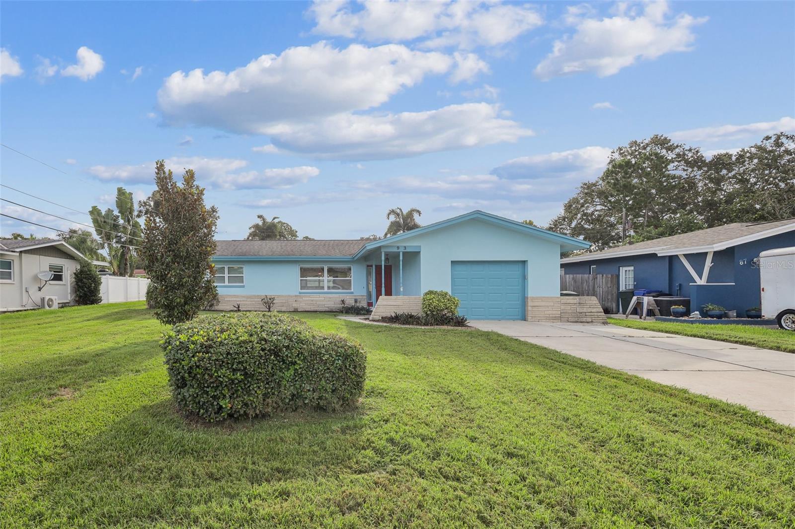 Details for 93 Oakwood Drive, DUNEDIN, FL 34698