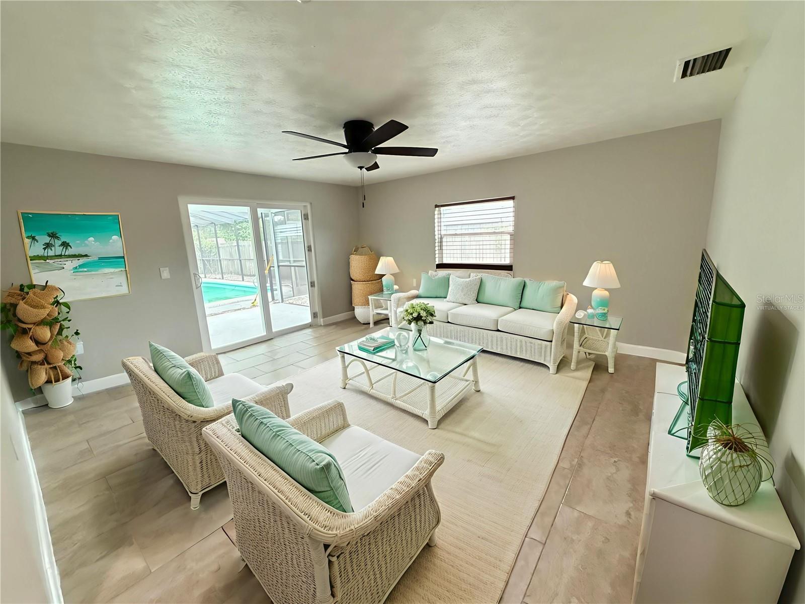 Listing photo id 17 for 502 Oakhurst Street