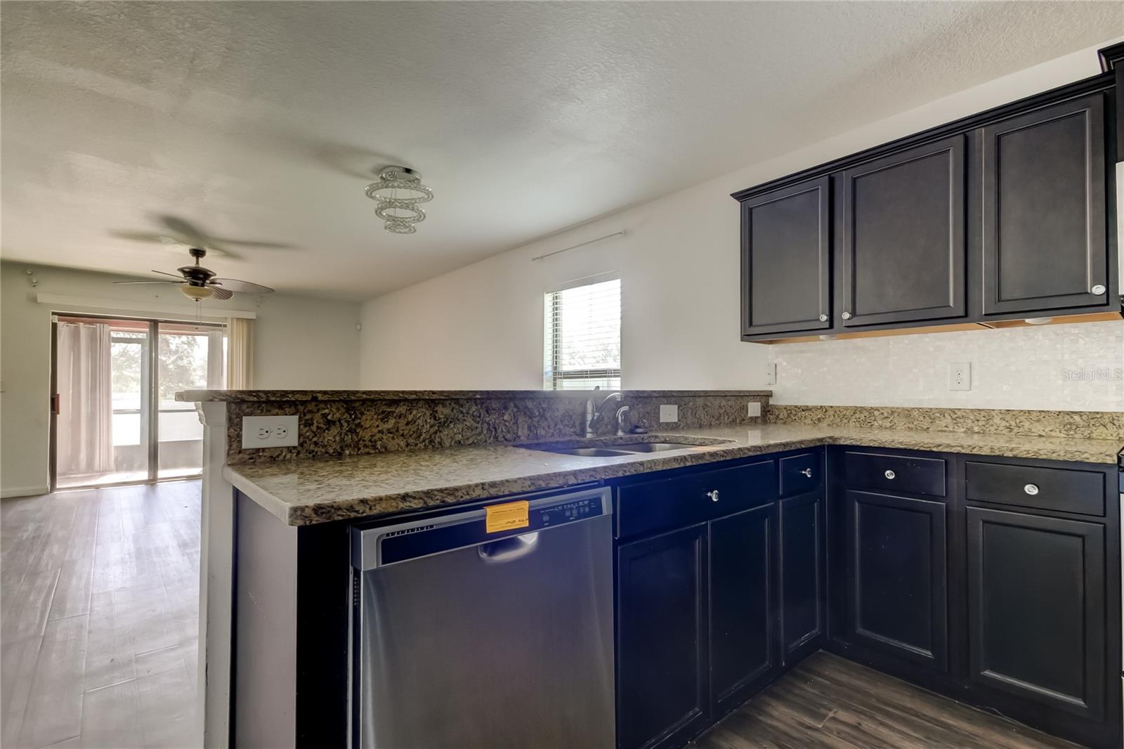 Image 19 of 56 For 1739 Chatham Green Circle