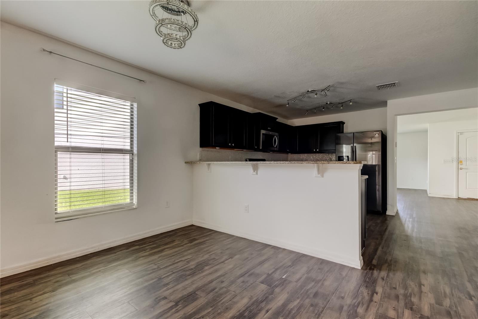 Image 23 of 56 For 1739 Chatham Green Circle