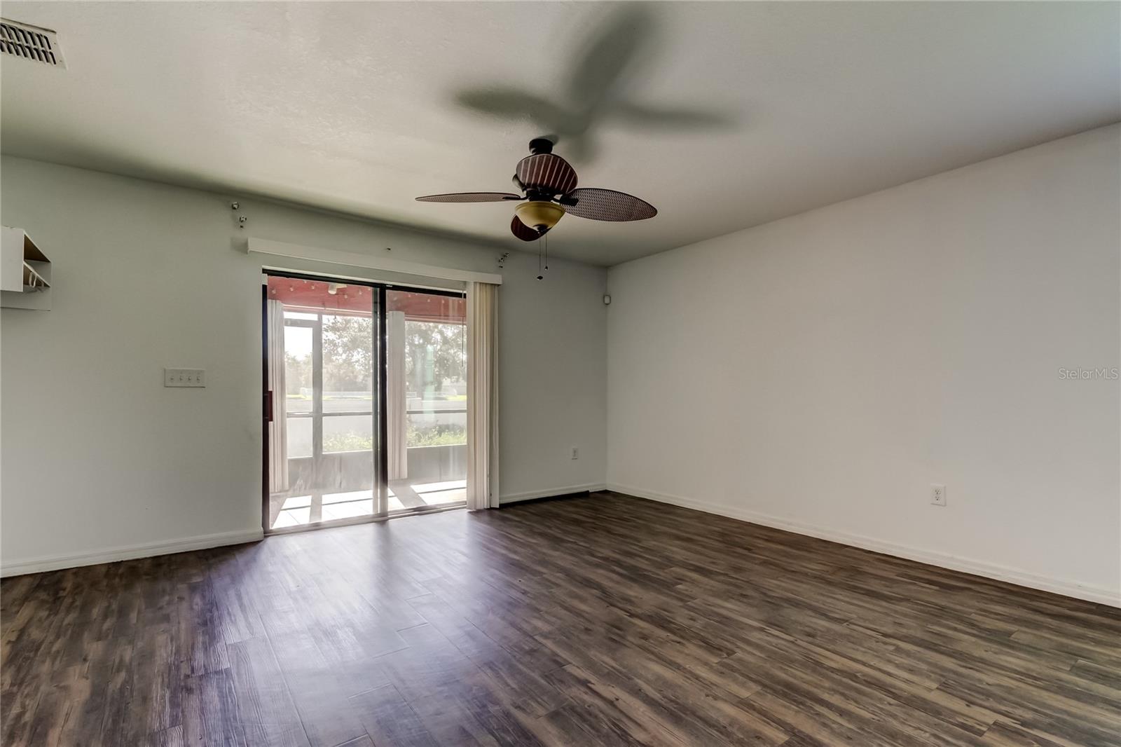 Image 24 of 56 For 1739 Chatham Green Circle