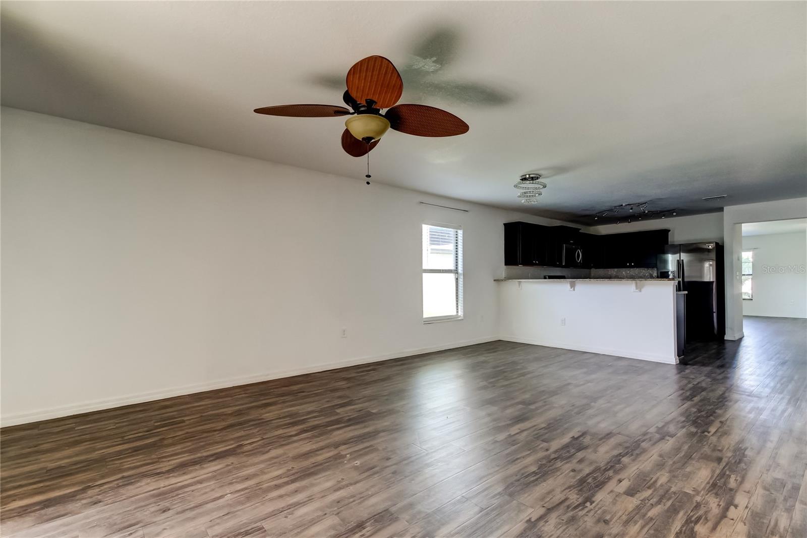 Image 27 of 56 For 1739 Chatham Green Circle