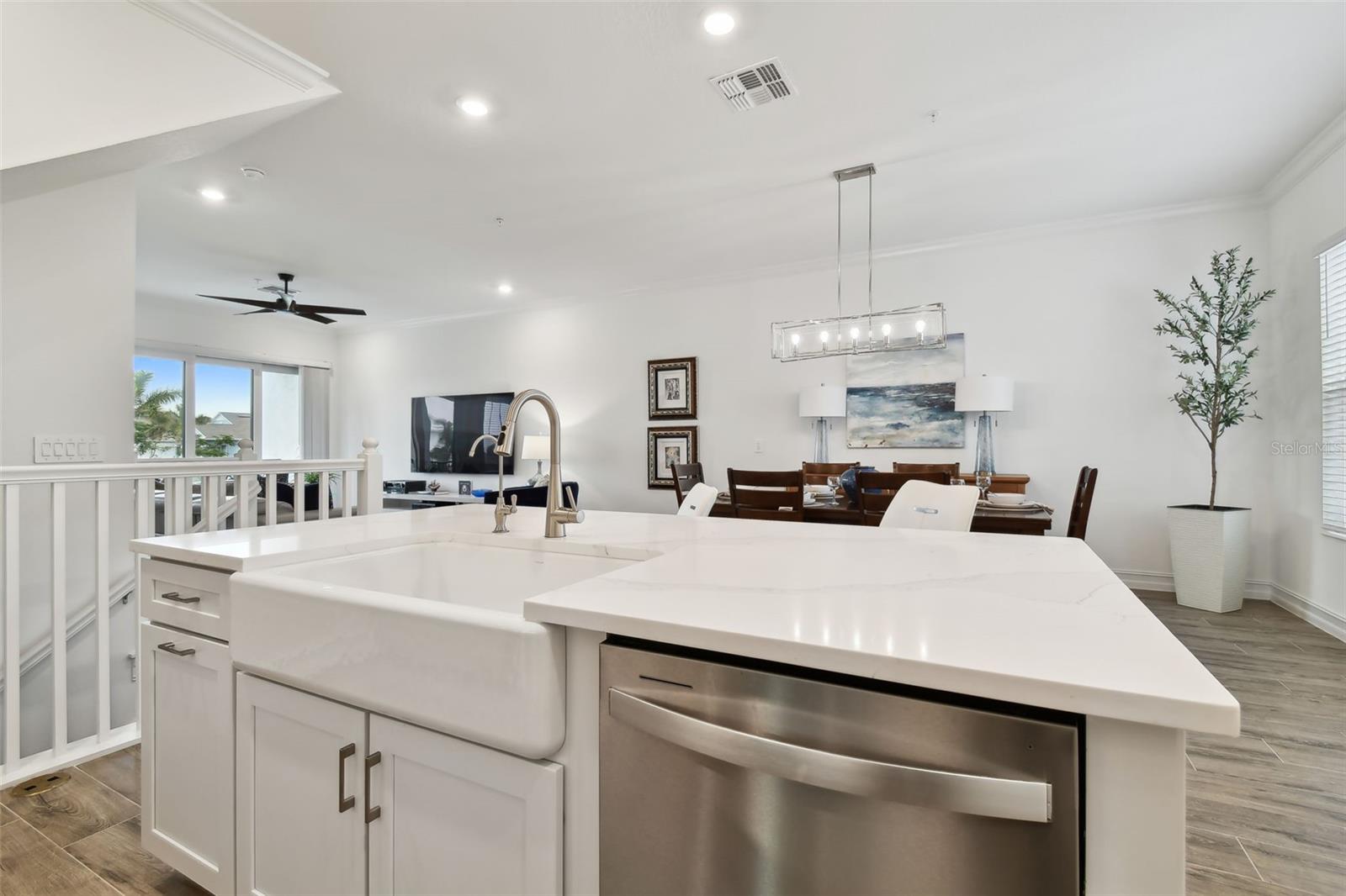 Listing photo id 15 for 3027 Bermuda Sloop Circle
