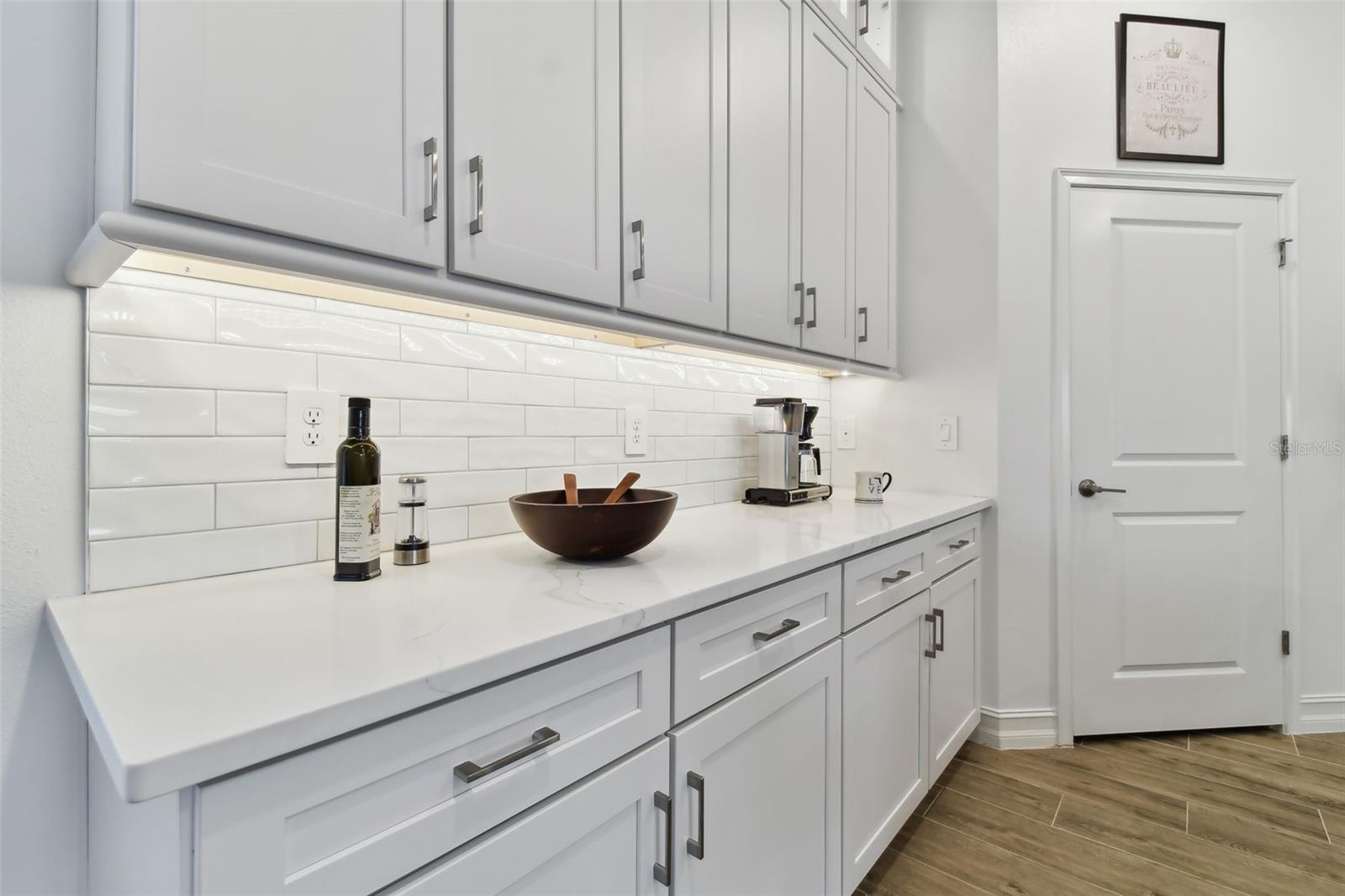 Listing photo id 17 for 3027 Bermuda Sloop Circle