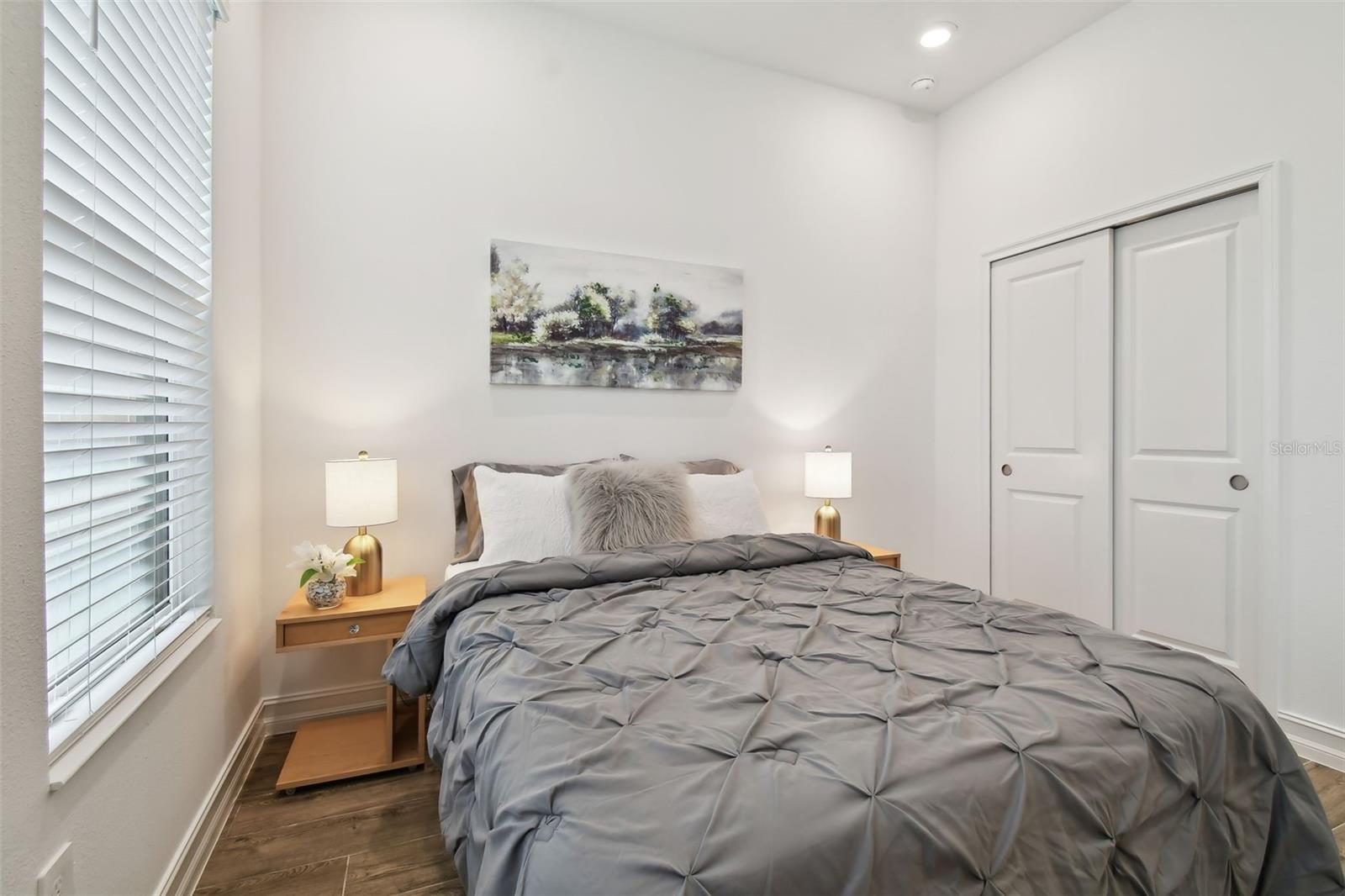 Listing photo id 2 for 3027 Bermuda Sloop Circle