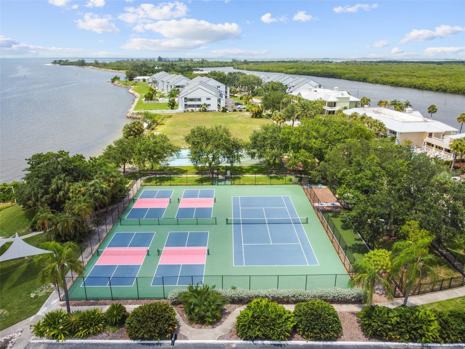 Listing photo id 42 for 3027 Bermuda Sloop Circle