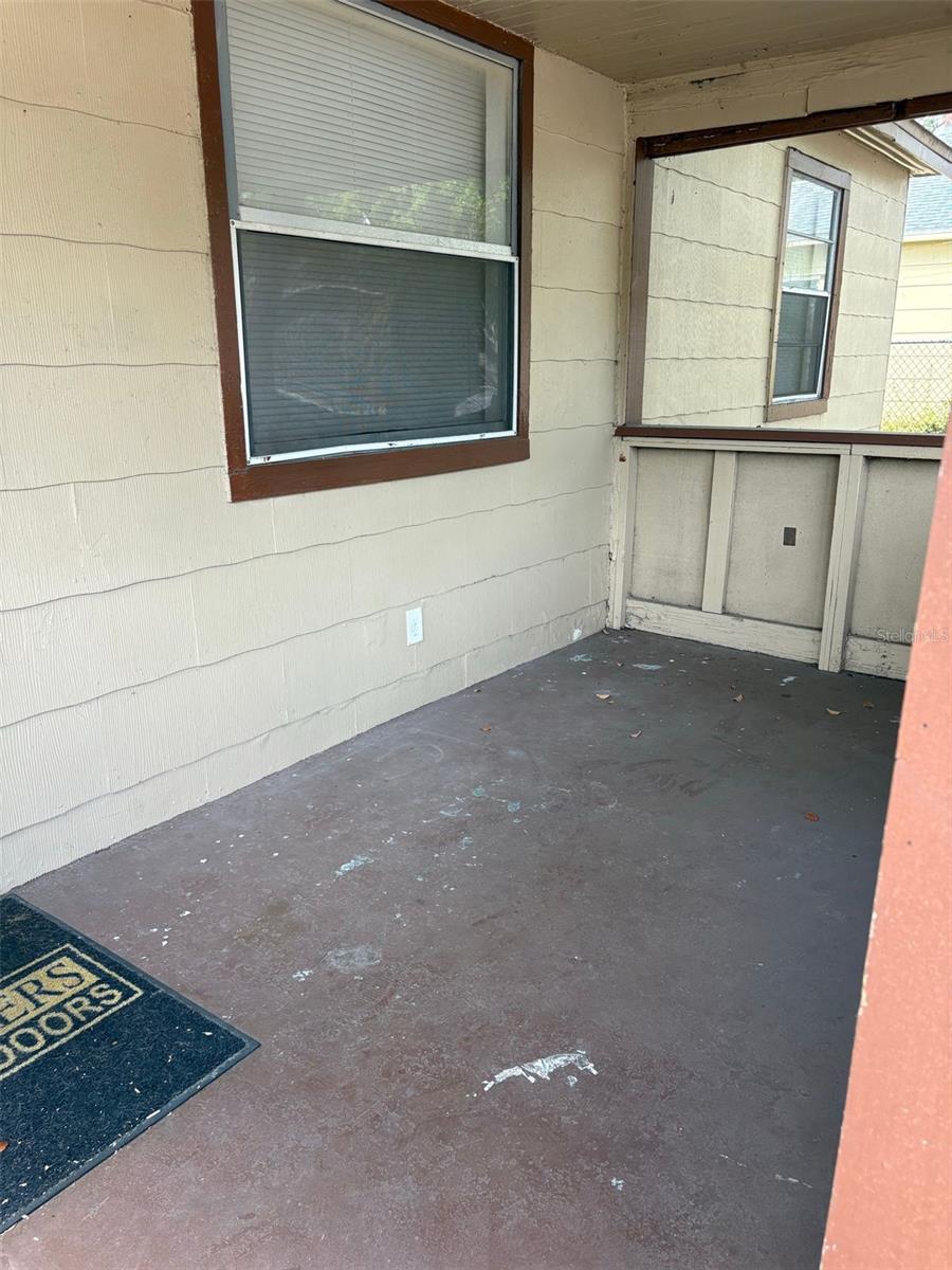 Image 4 of 15 For 1847 Auburn Street S