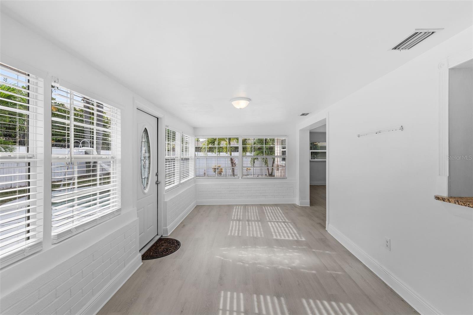 Image 23 of 65 For 775 Casler Avenue