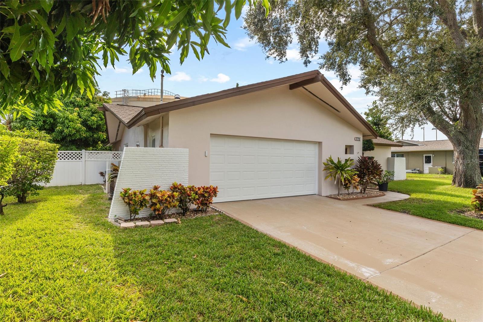 Image 41 of 65 For 775 Casler Avenue