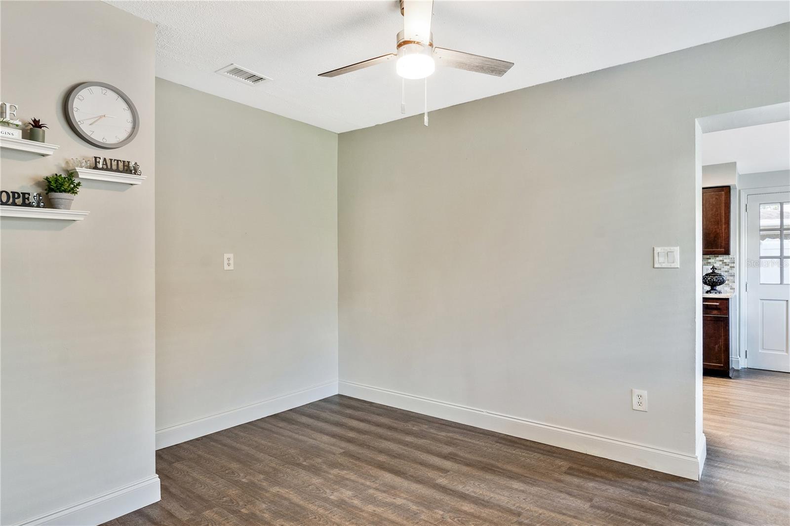 Image 6 of 38 For 4320 Cameron Avenue