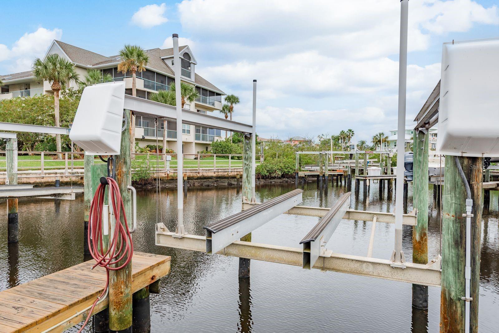 Image 33 of 37 For 5557 Sea Forest Drive 314