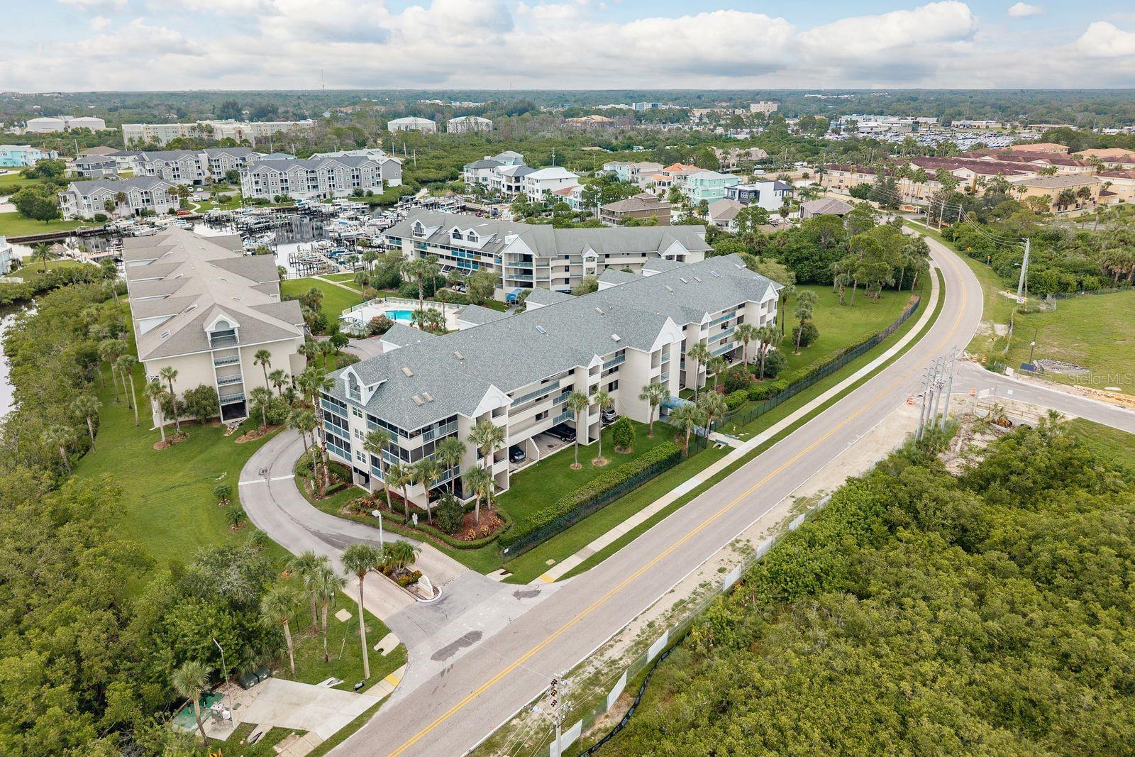 Image 35 of 37 For 5557 Sea Forest Drive 314