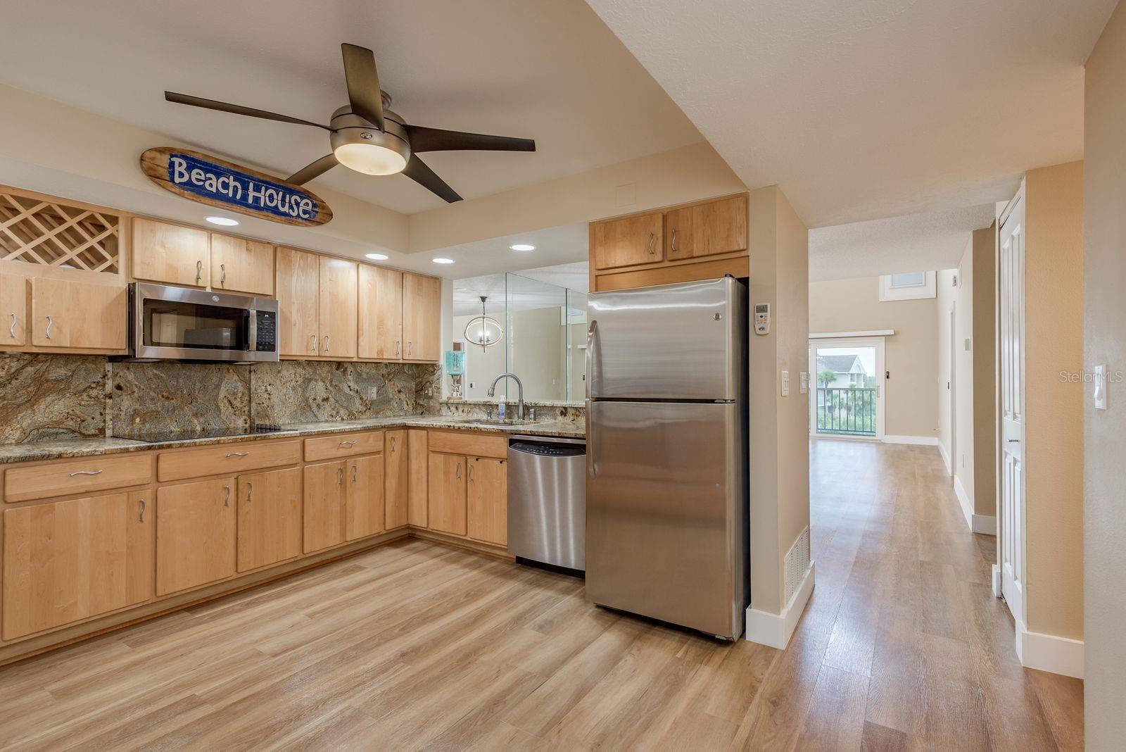 Image 4 of 37 For 5557 Sea Forest Drive 314