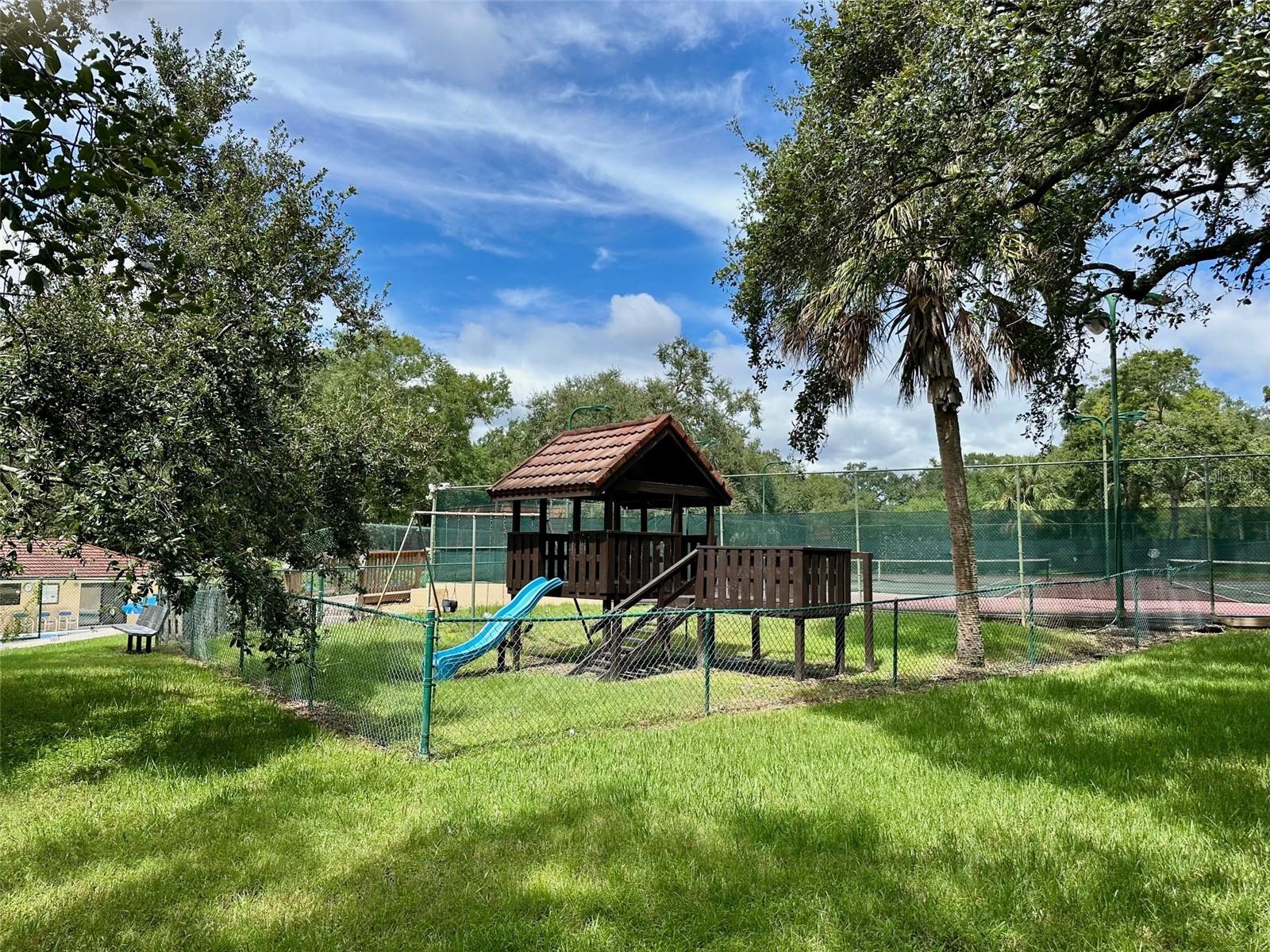 Image 22 of 24 For 2769 5th Court