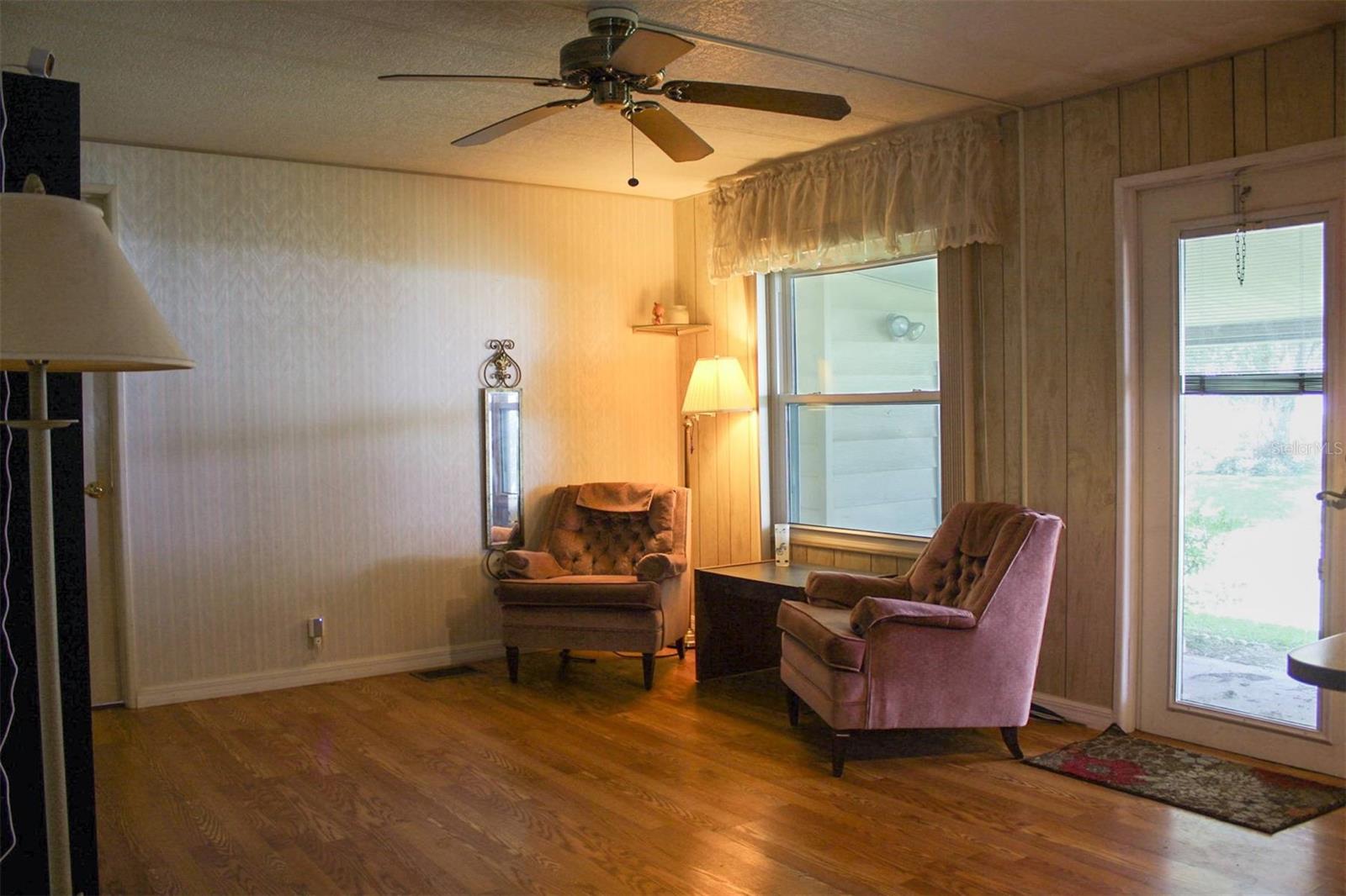 Image 6 of 28 For 1610 Reynolds Road 365