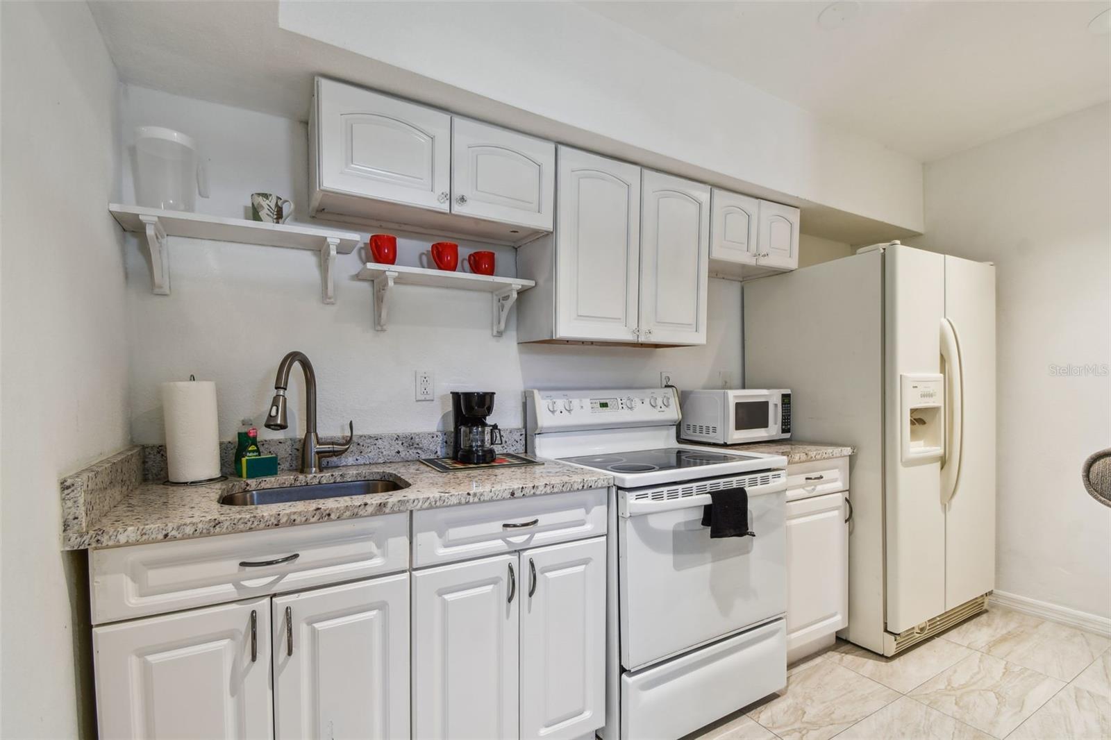 Image 3 of 14 For 1377 Washington Avenue 2