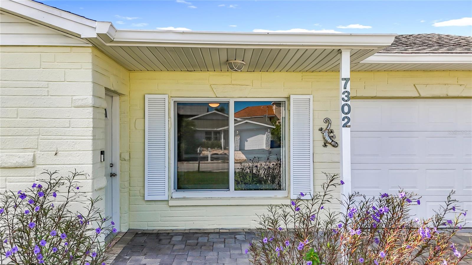 Image 41 of 67 For 7302 Hatteras Drive