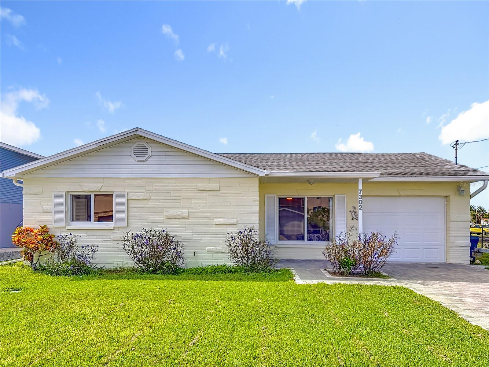 Image 45 of 67 For 7302 Hatteras Drive