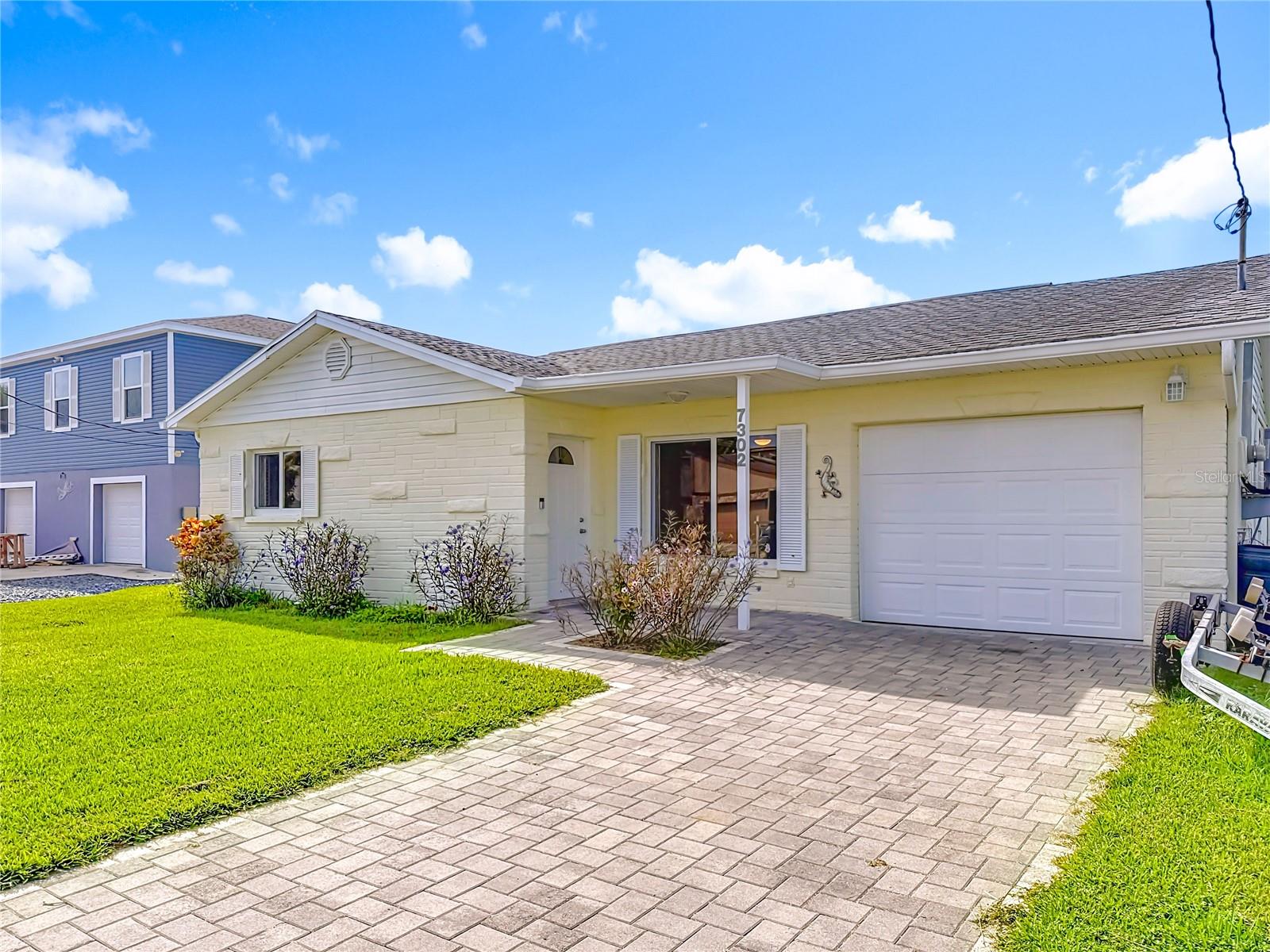 Image 47 of 67 For 7302 Hatteras Drive