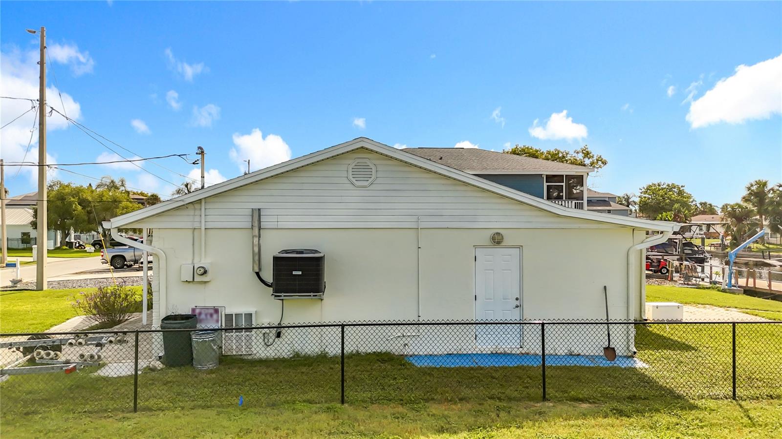 Image 57 of 67 For 7302 Hatteras Drive