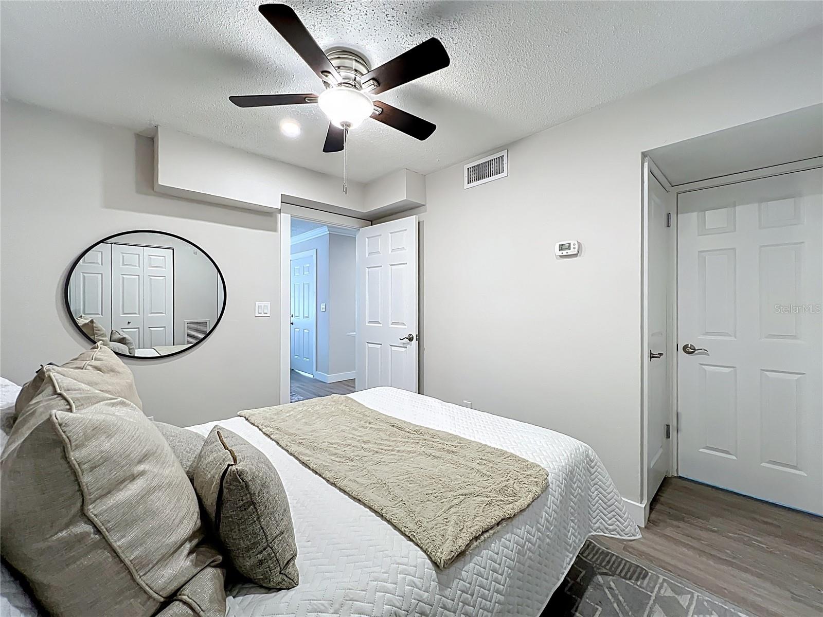 Image 12 of 20 For 250 Rosery Road Nw 202