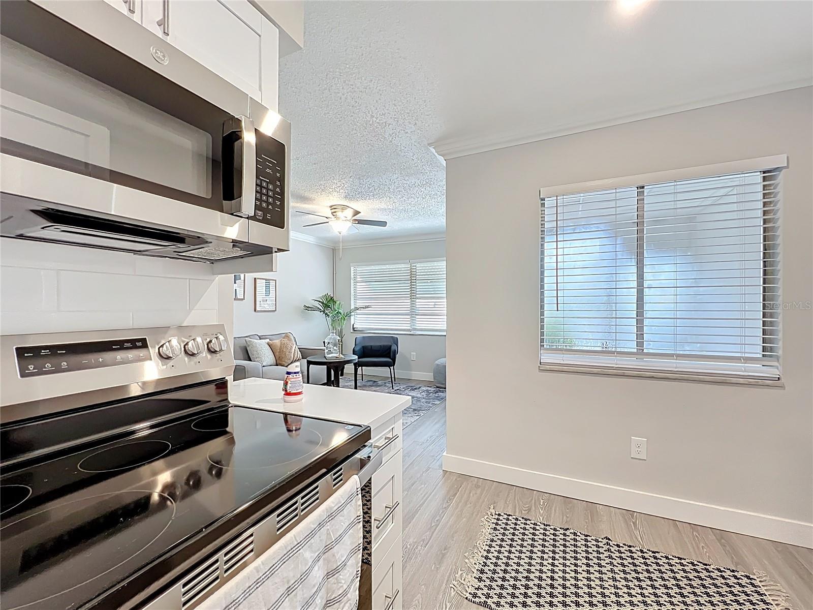 Image 7 of 20 For 250 Rosery Road Nw 202