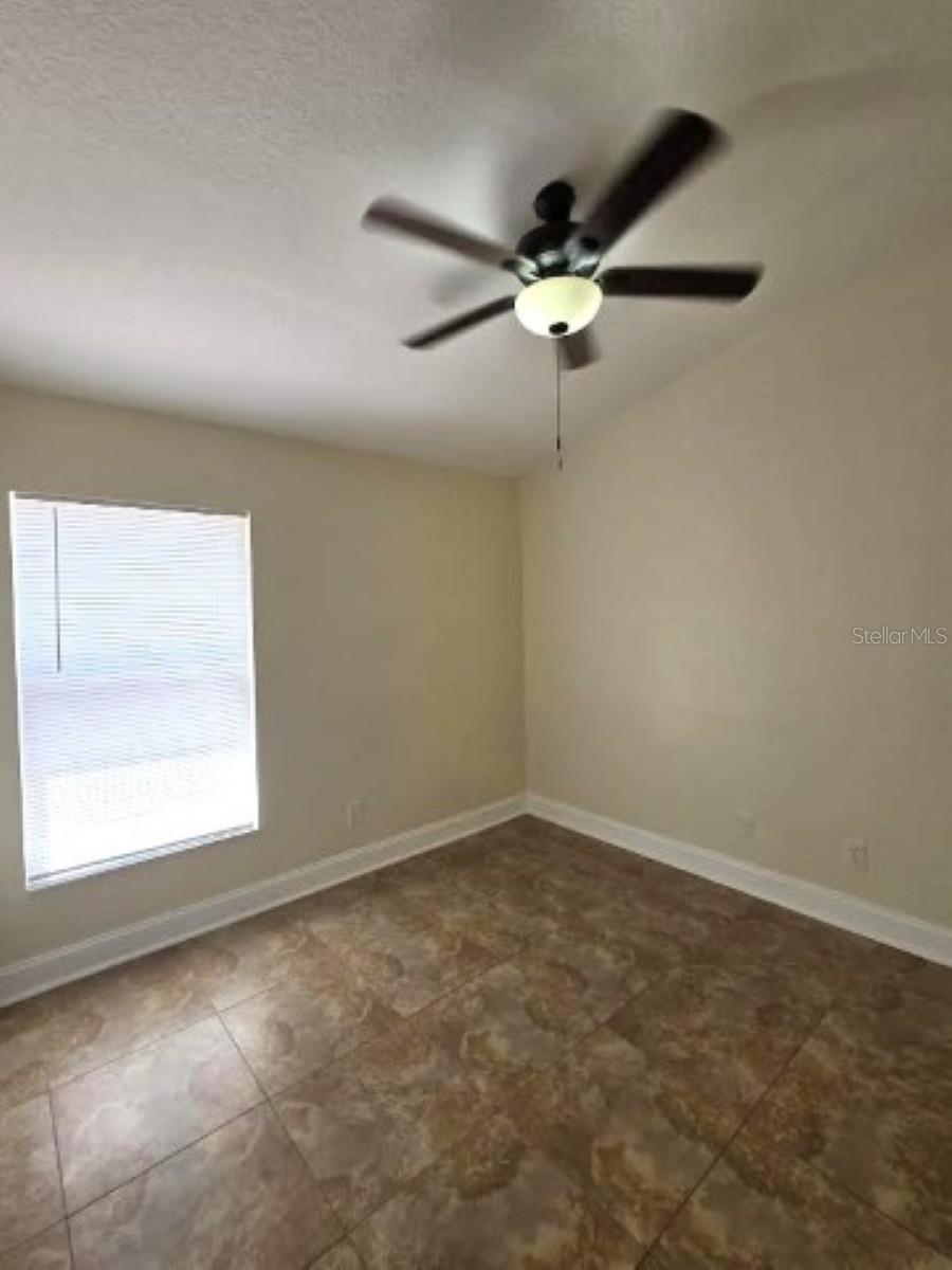 Image 31 of 48 For 18005 Palm Breeze Drive