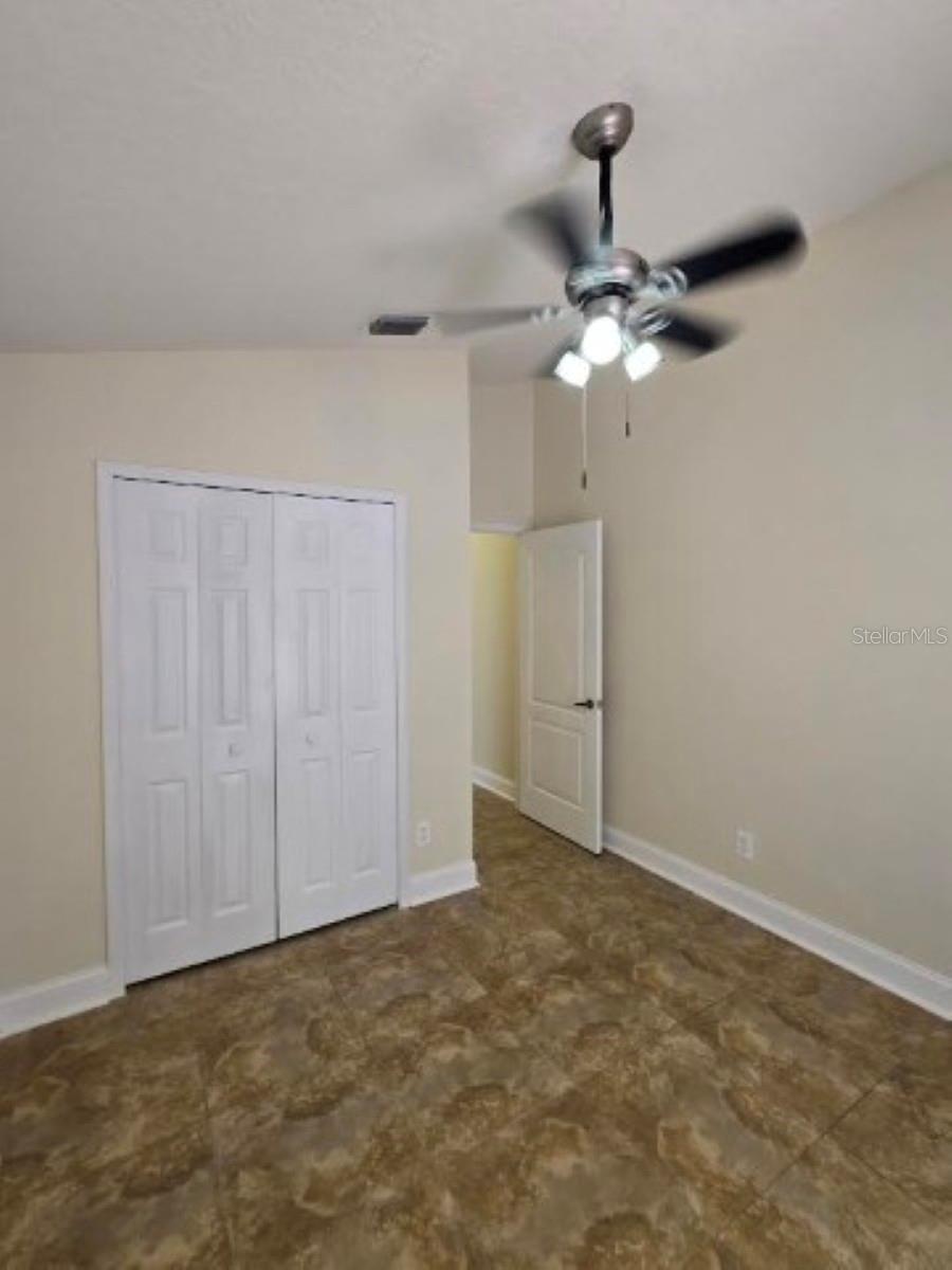 Image 35 of 48 For 18005 Palm Breeze Drive