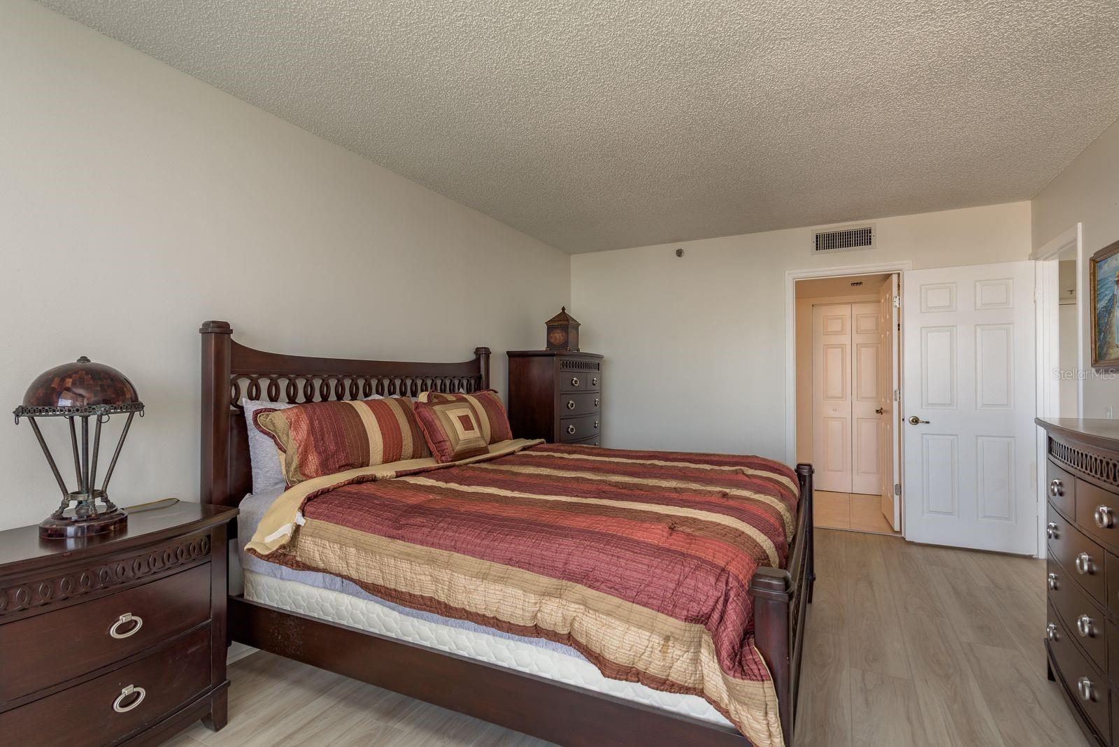 Image 15 of 36 For 6287 Bahia Del Mar Circle 905