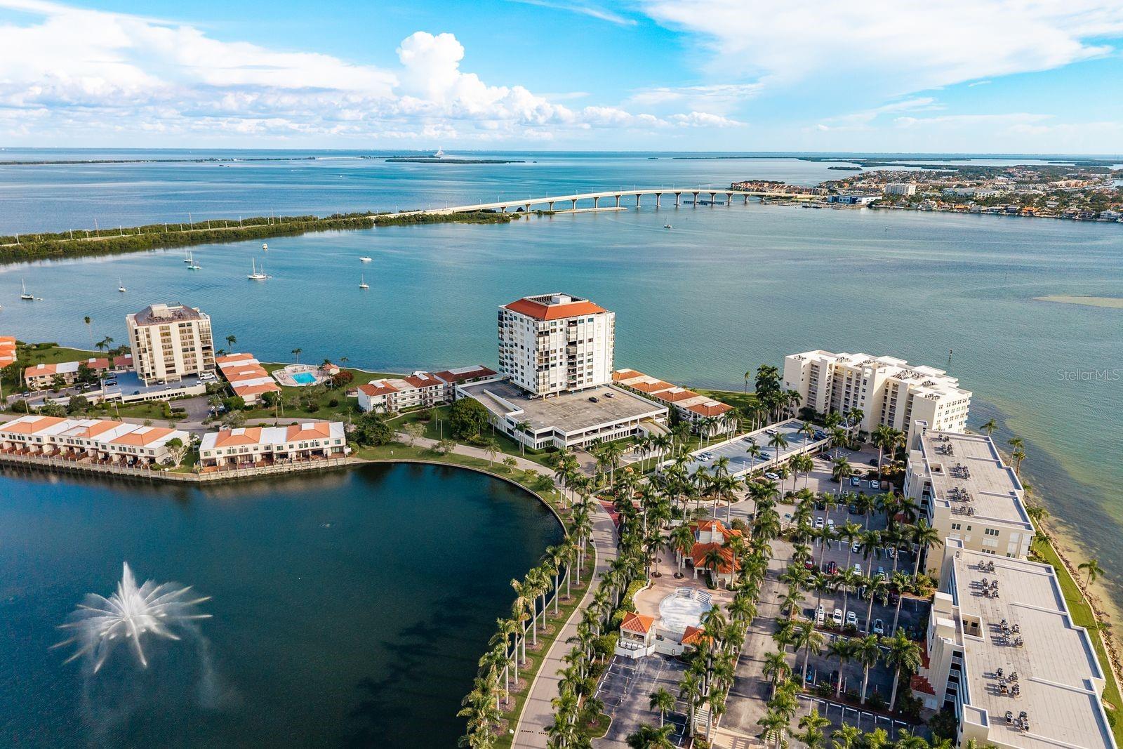 Image 32 of 36 For 6287 Bahia Del Mar Circle 905