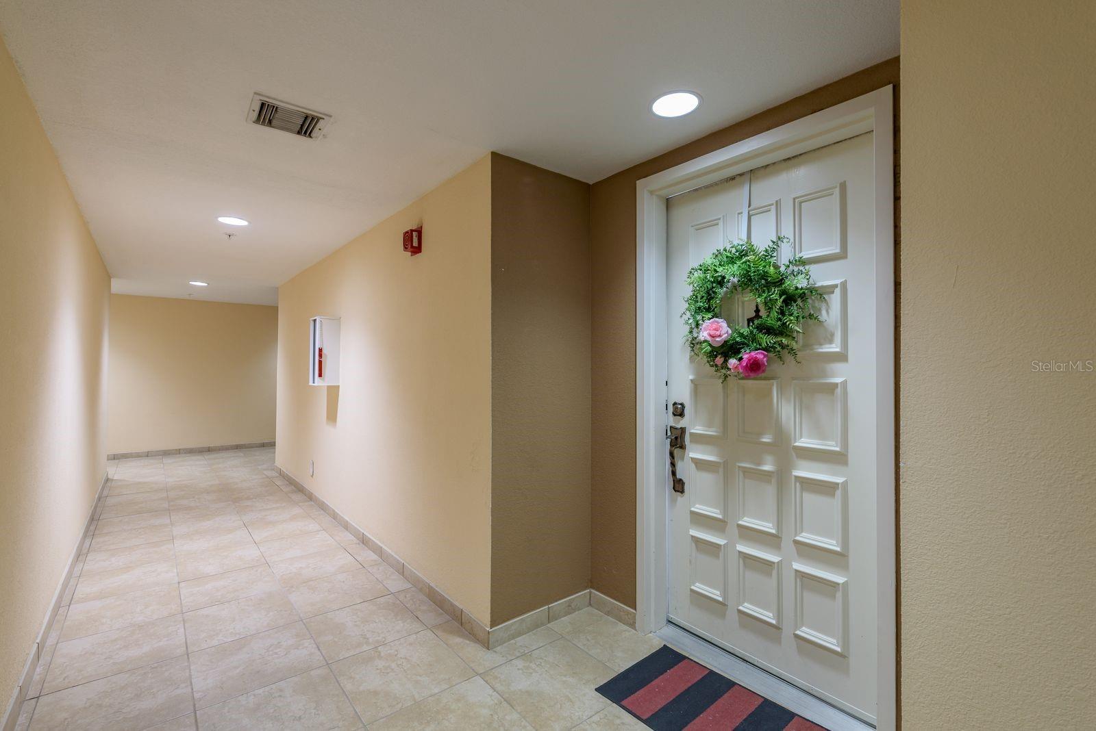 Image 5 of 36 For 6287 Bahia Del Mar Circle 905