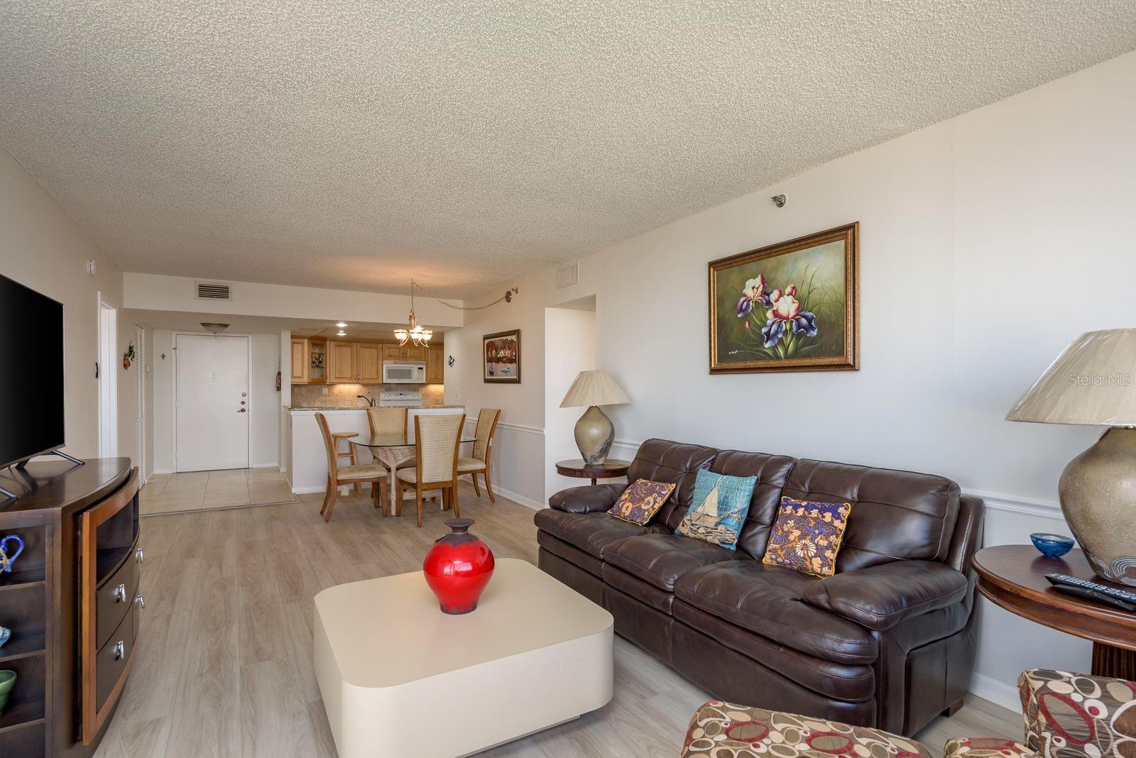 Image 9 of 36 For 6287 Bahia Del Mar Circle 905
