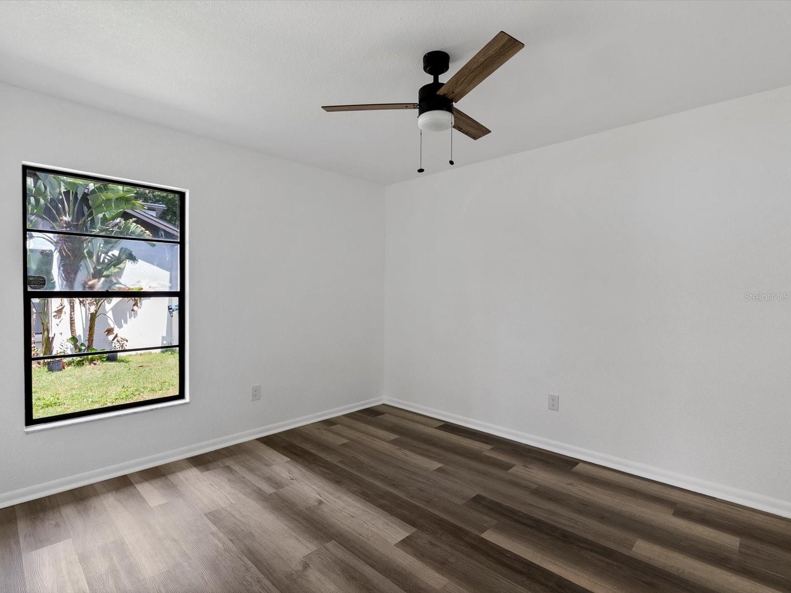 Image 16 of 19 For 4715 Kemble Court
