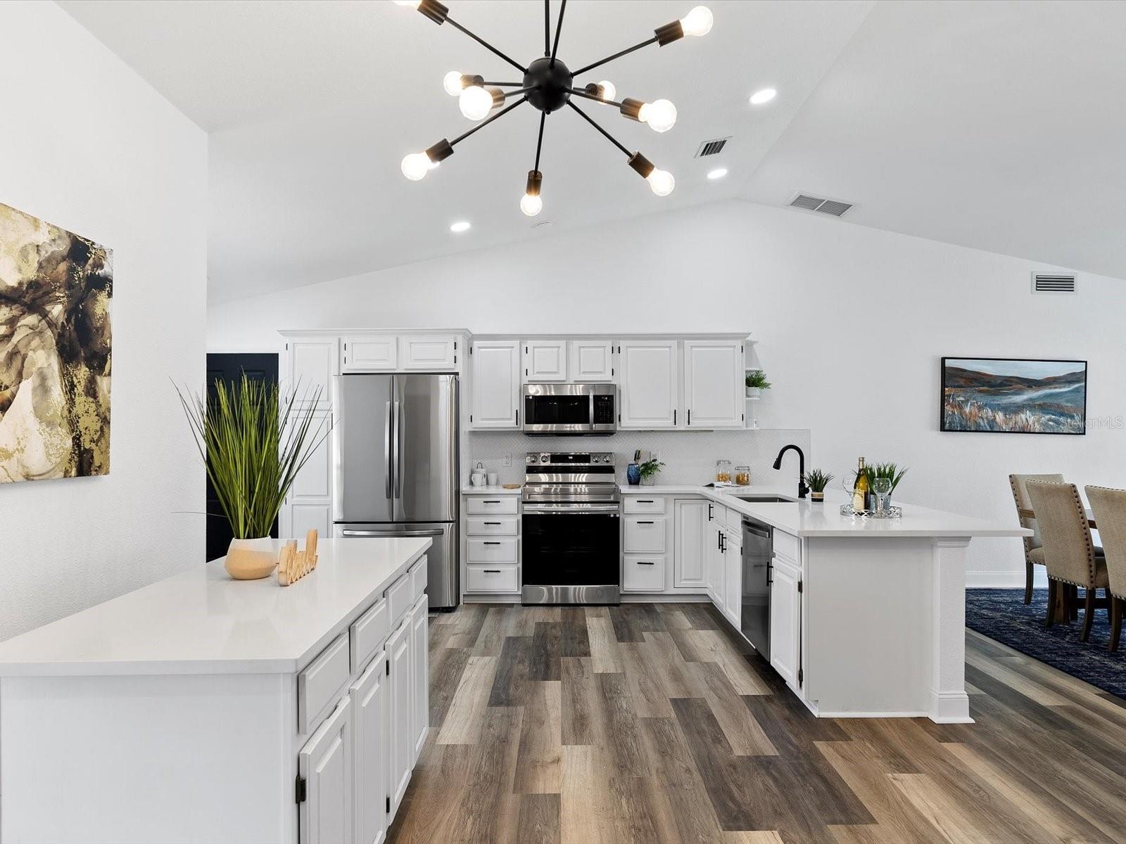 Image 3 of 19 For 4715 Kemble Court