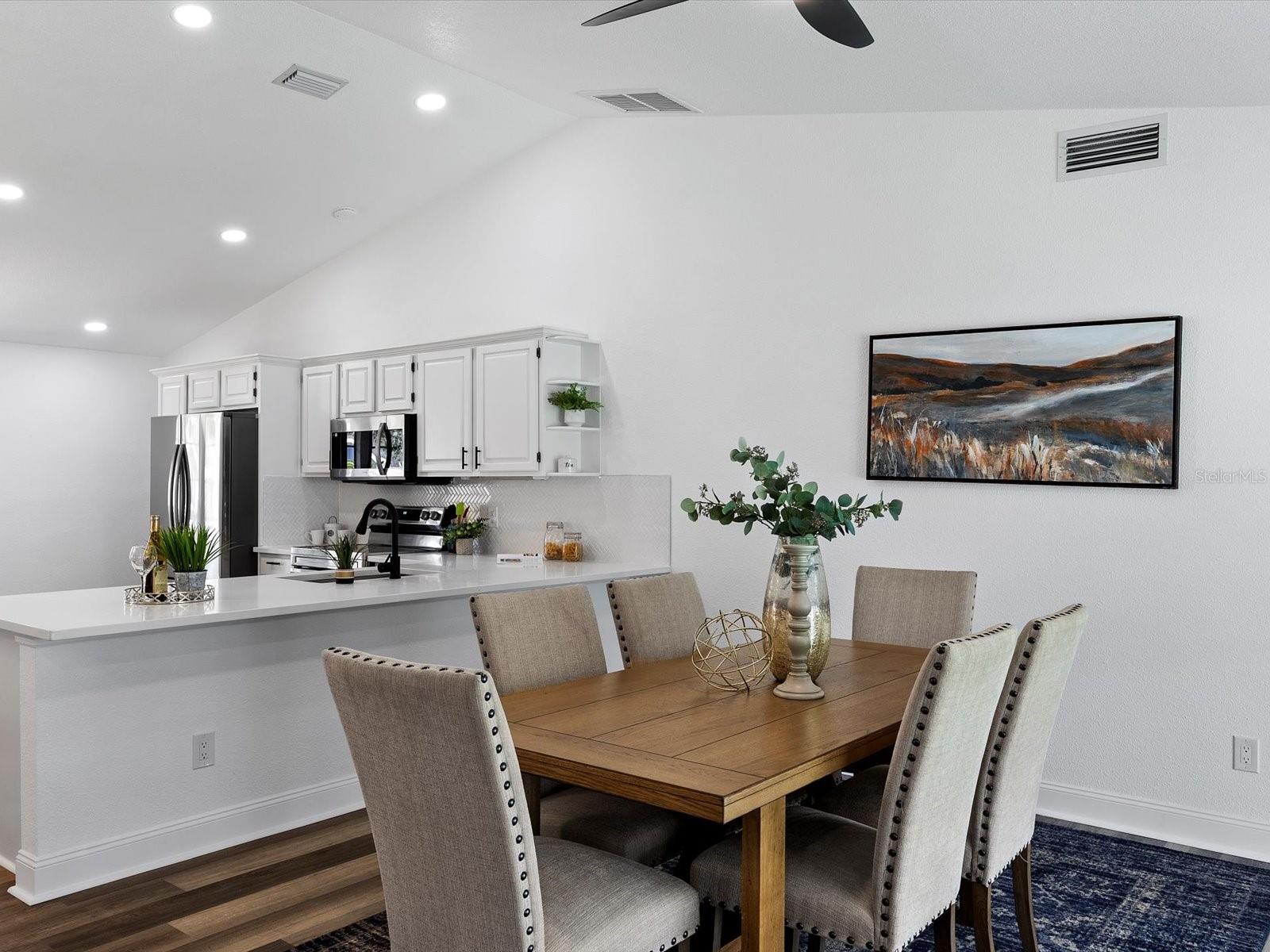 Image 5 of 19 For 4715 Kemble Court