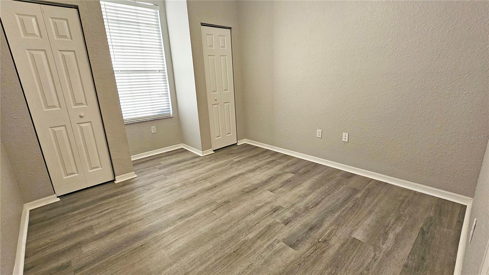 Listing photo id 12 for 9018 Lake Chase Island Way 9108