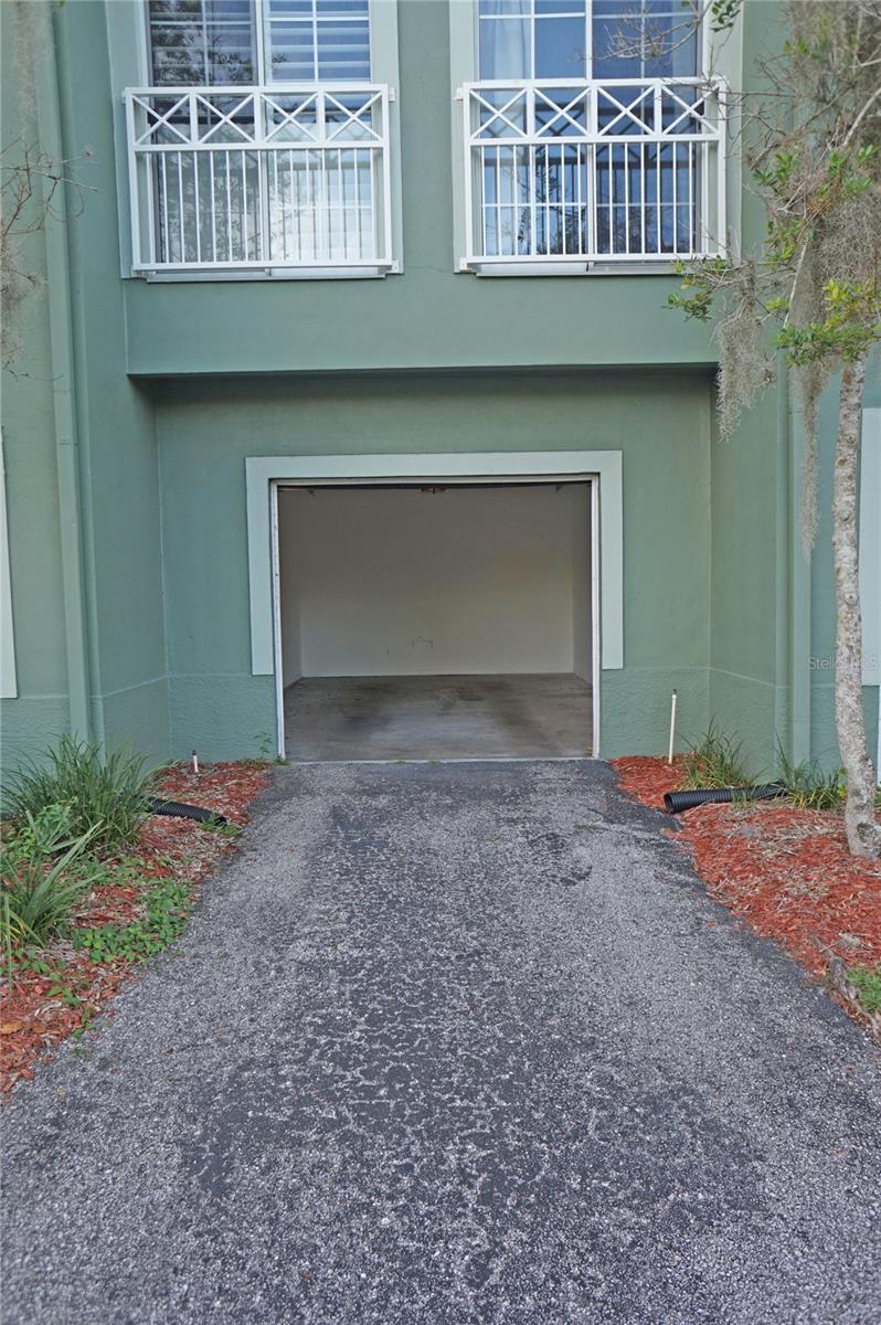 Listing photo id 18 for 9018 Lake Chase Island Way 9108