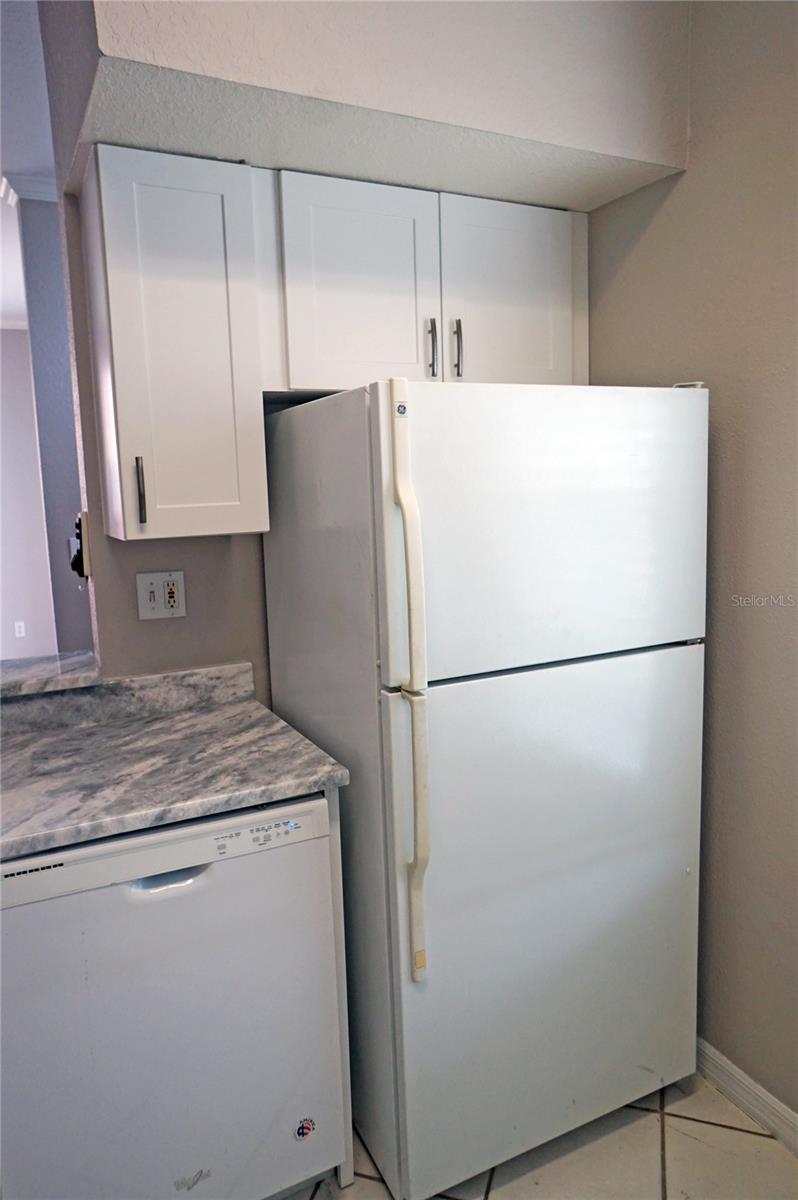 Listing photo id 5 for 9018 Lake Chase Island Way 9108