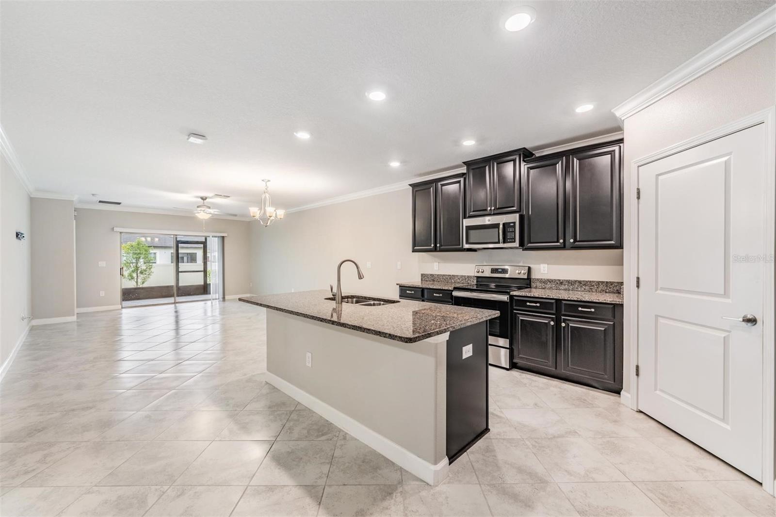 Image 8 of 90 For 10450 Weldon Cork Way