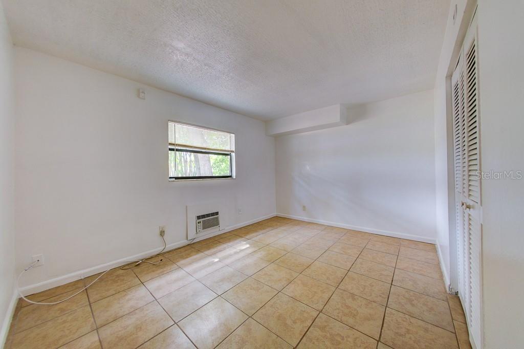 Image 6 of 9 For 2142 Bradford Street 306