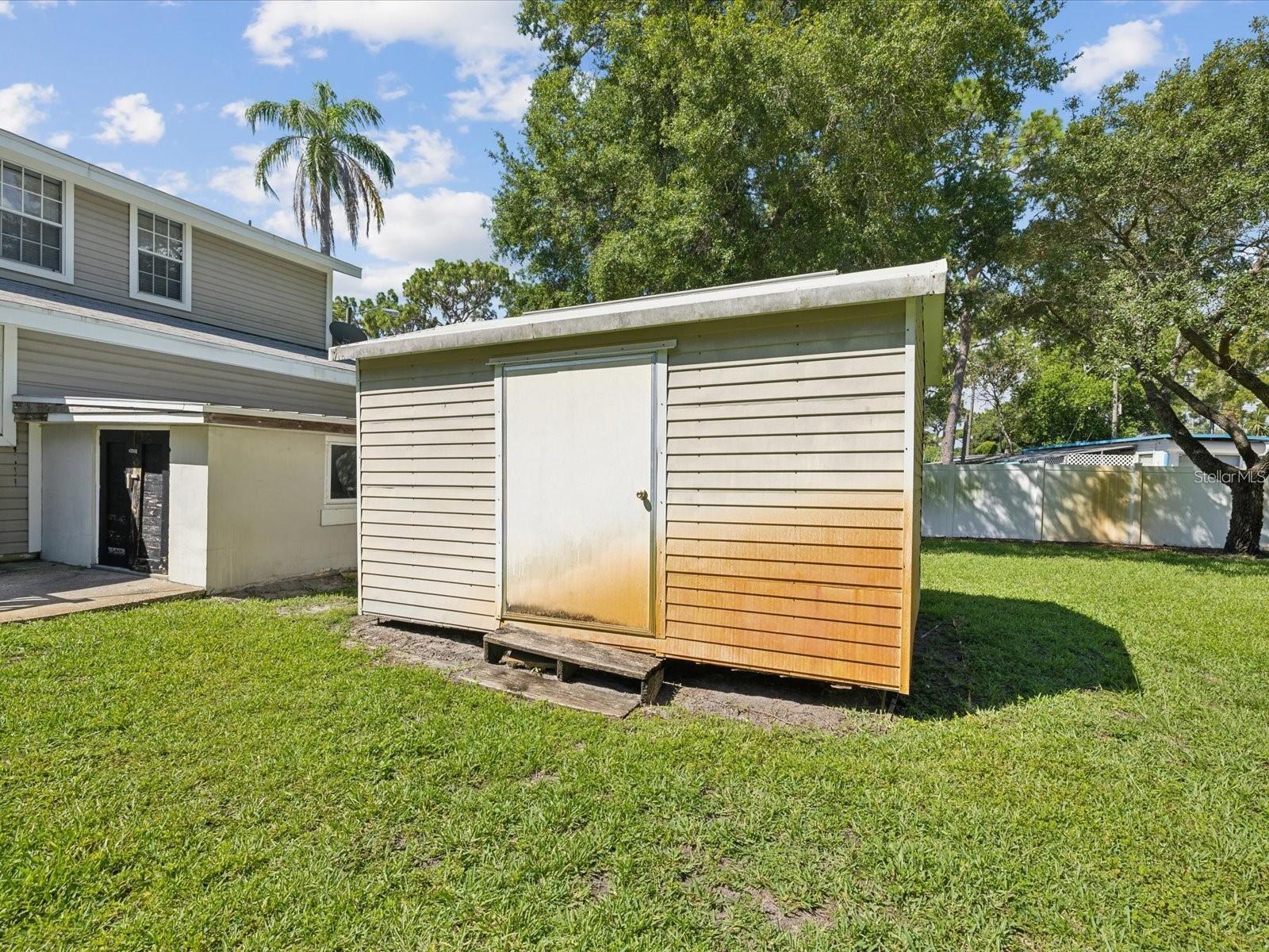 Image 6 of 22 For 1055 Philippe Parkway